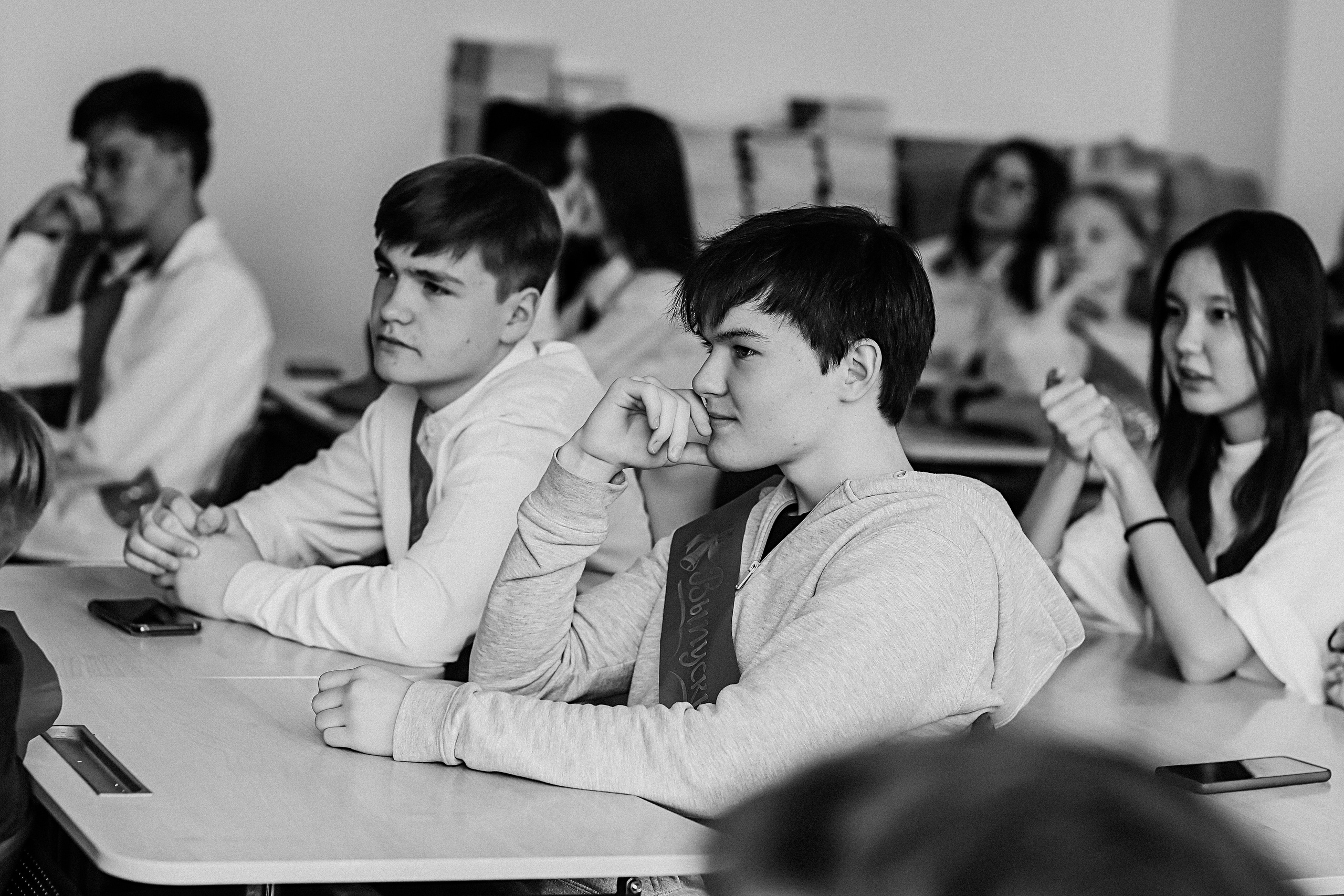 Последний звонок. Семейный фотограф Тюмень, фотограф на роды Салмина Мария