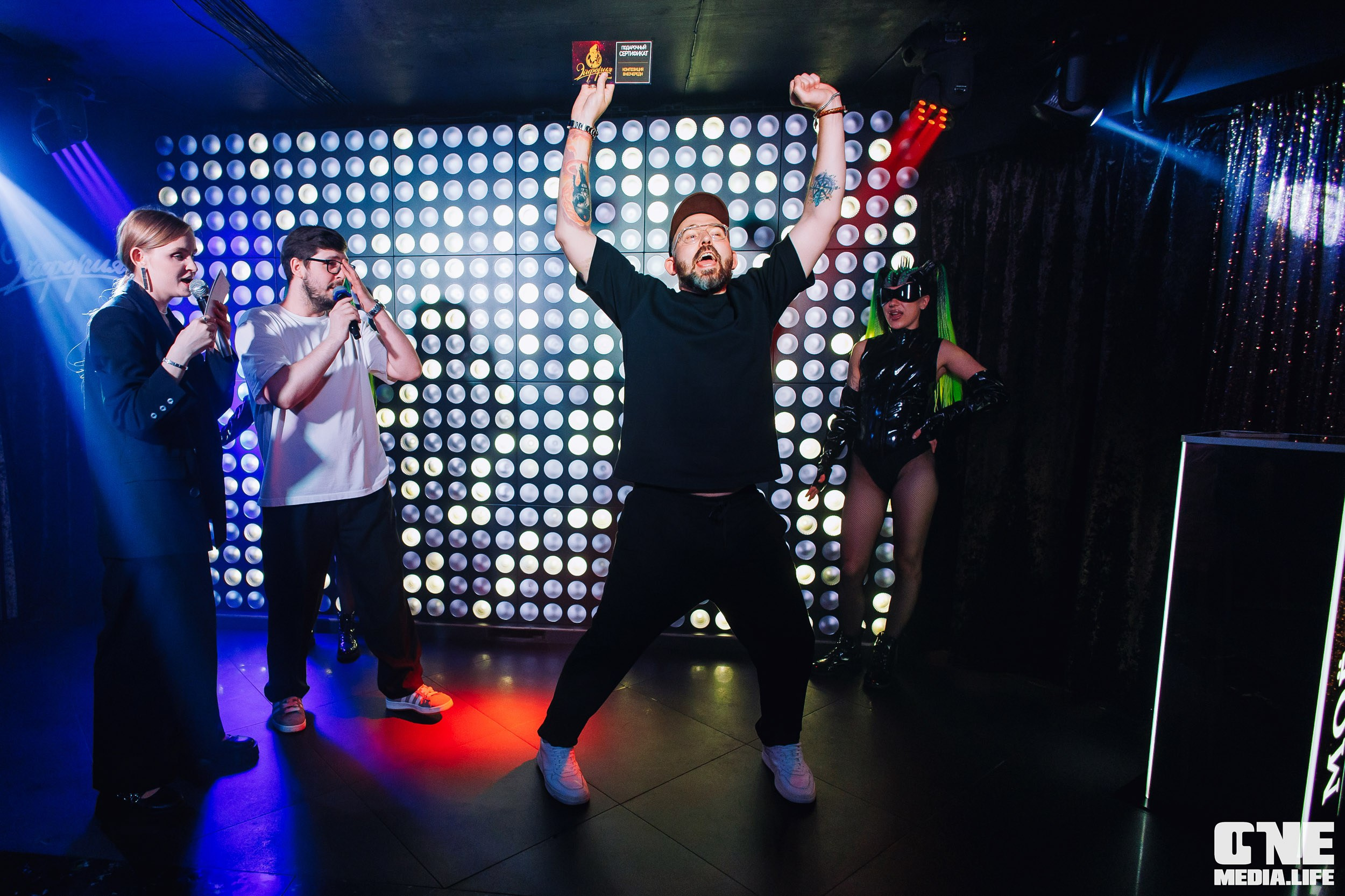 Фоторепортаж из караоке-клуба Эйфория. One Media Life: фоторепортажи, фотоотчеты с мероприятий и заведений