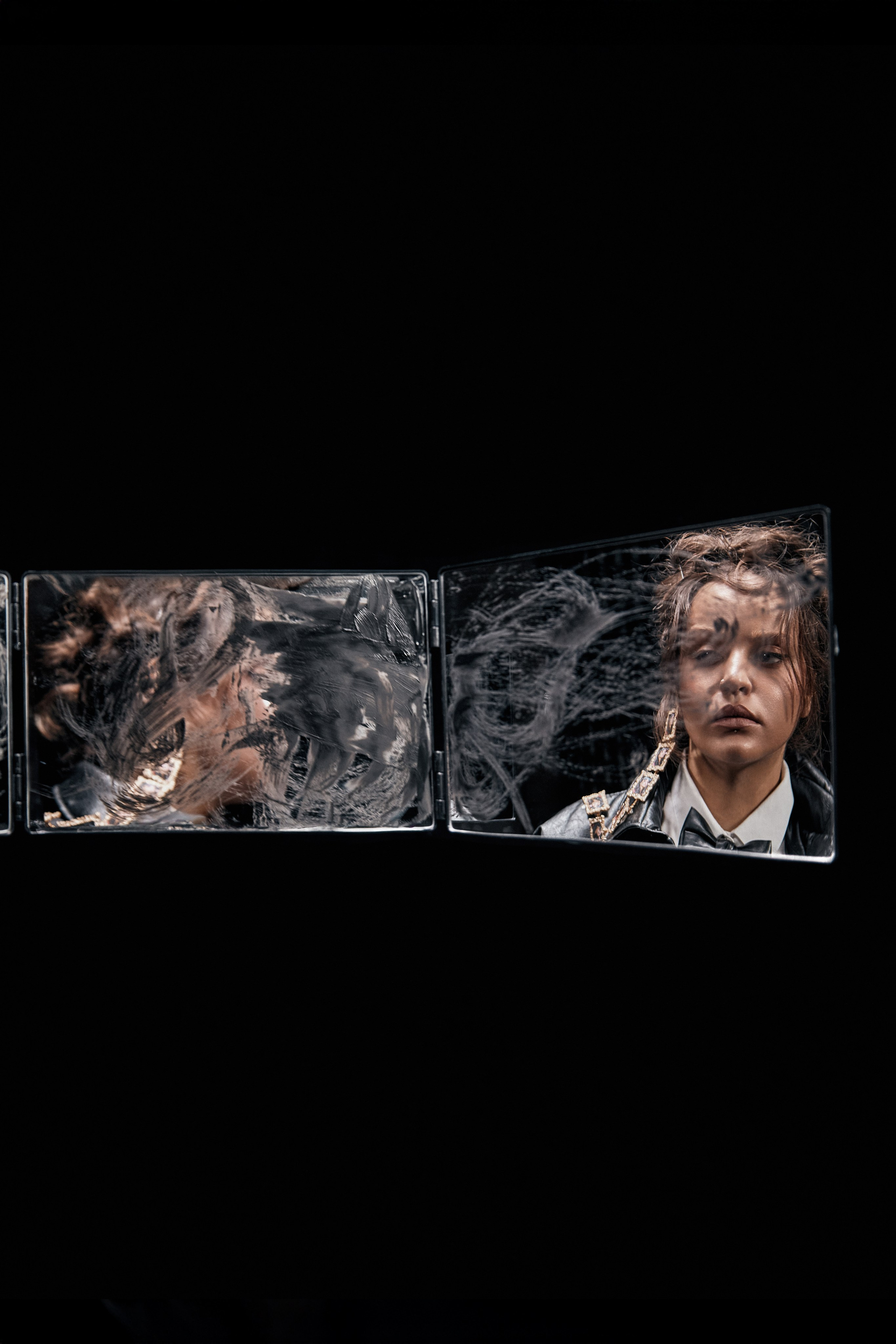 Сюзанна. Jonyiti