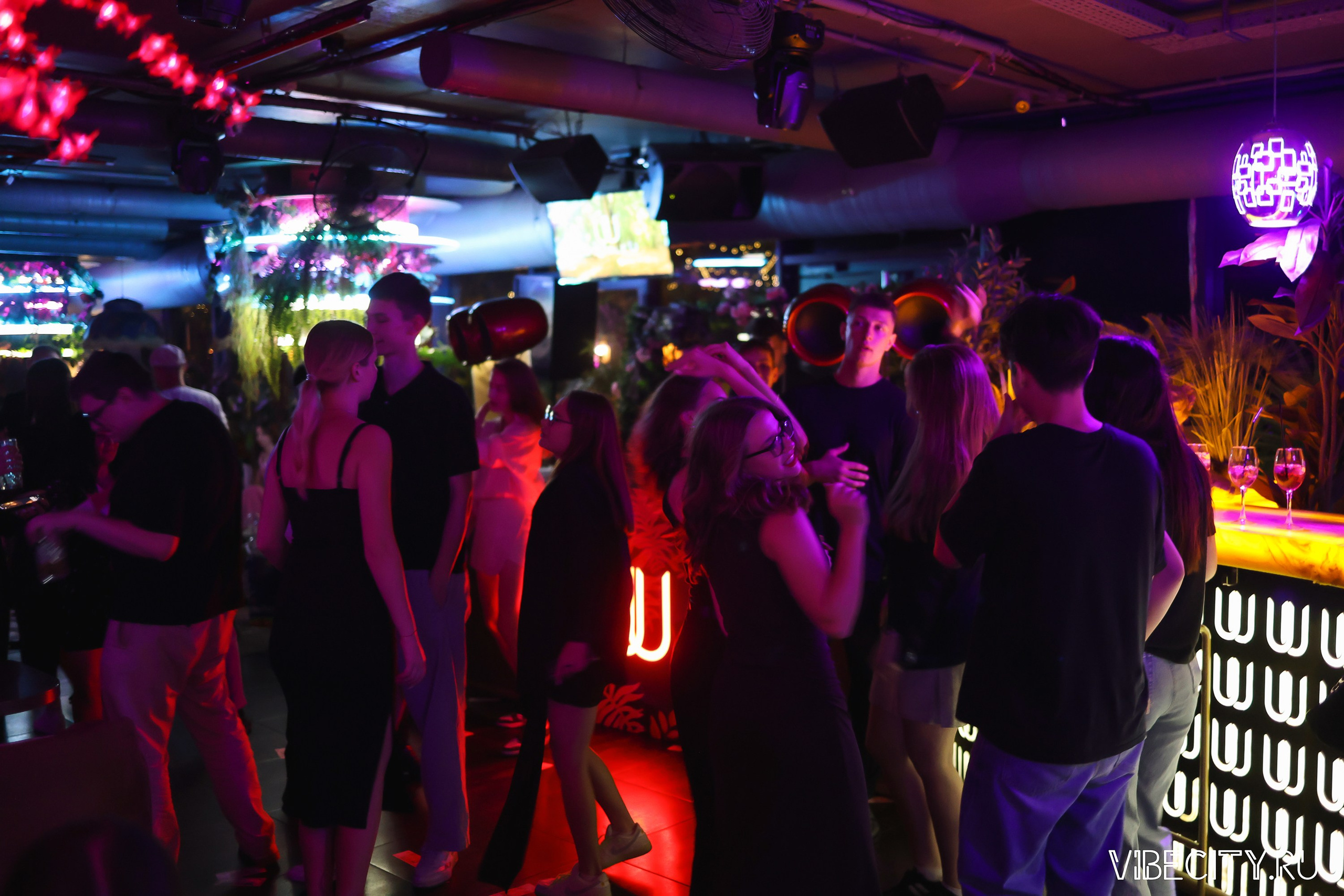 DOUBLE U. VIBECITY.RU Вайб Сити Ру Фоторепортажи Фотоотчеты Калининград