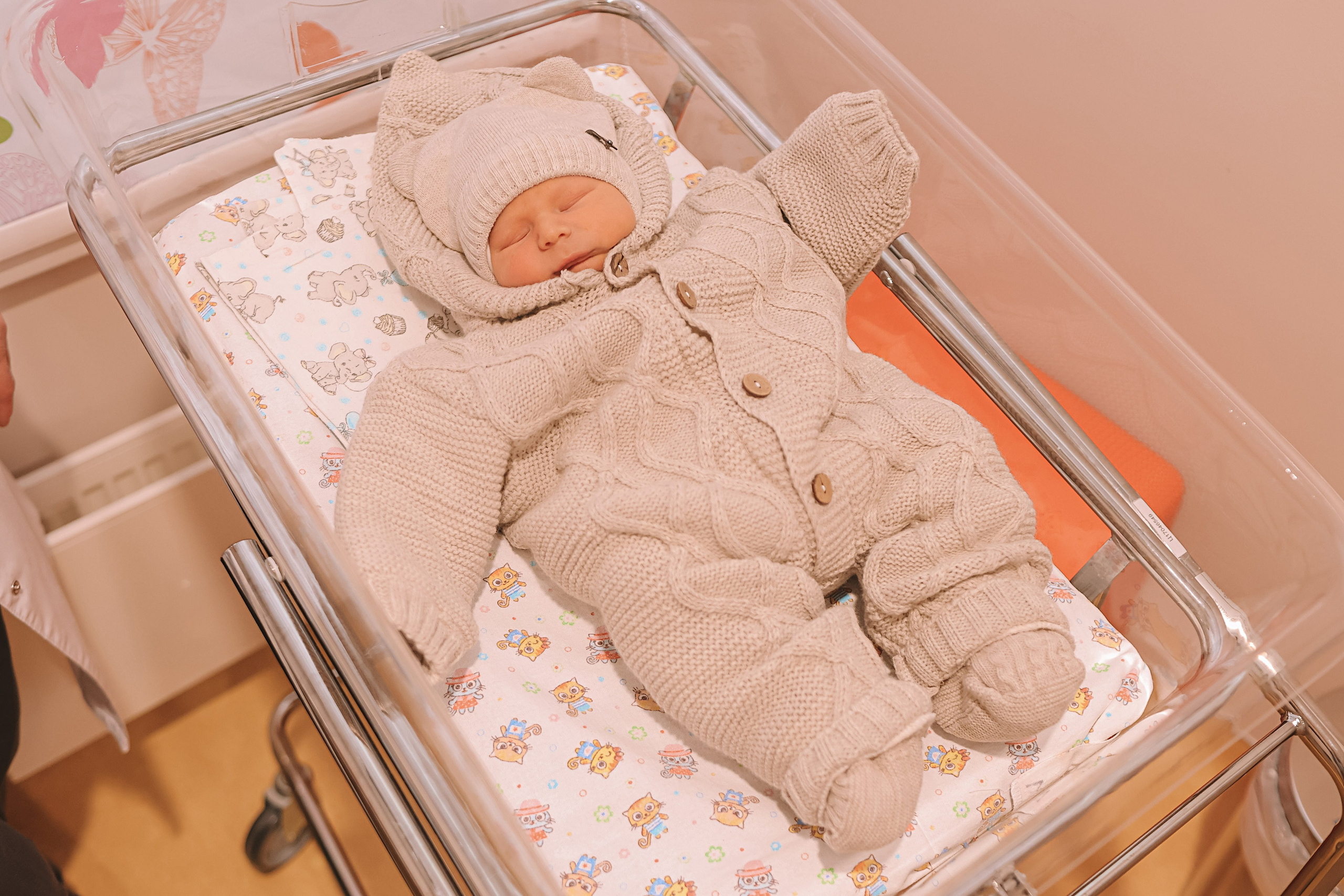 Выписка Мид. Семейный фотограф Тюмень, фотограф на роды Салмина Мария