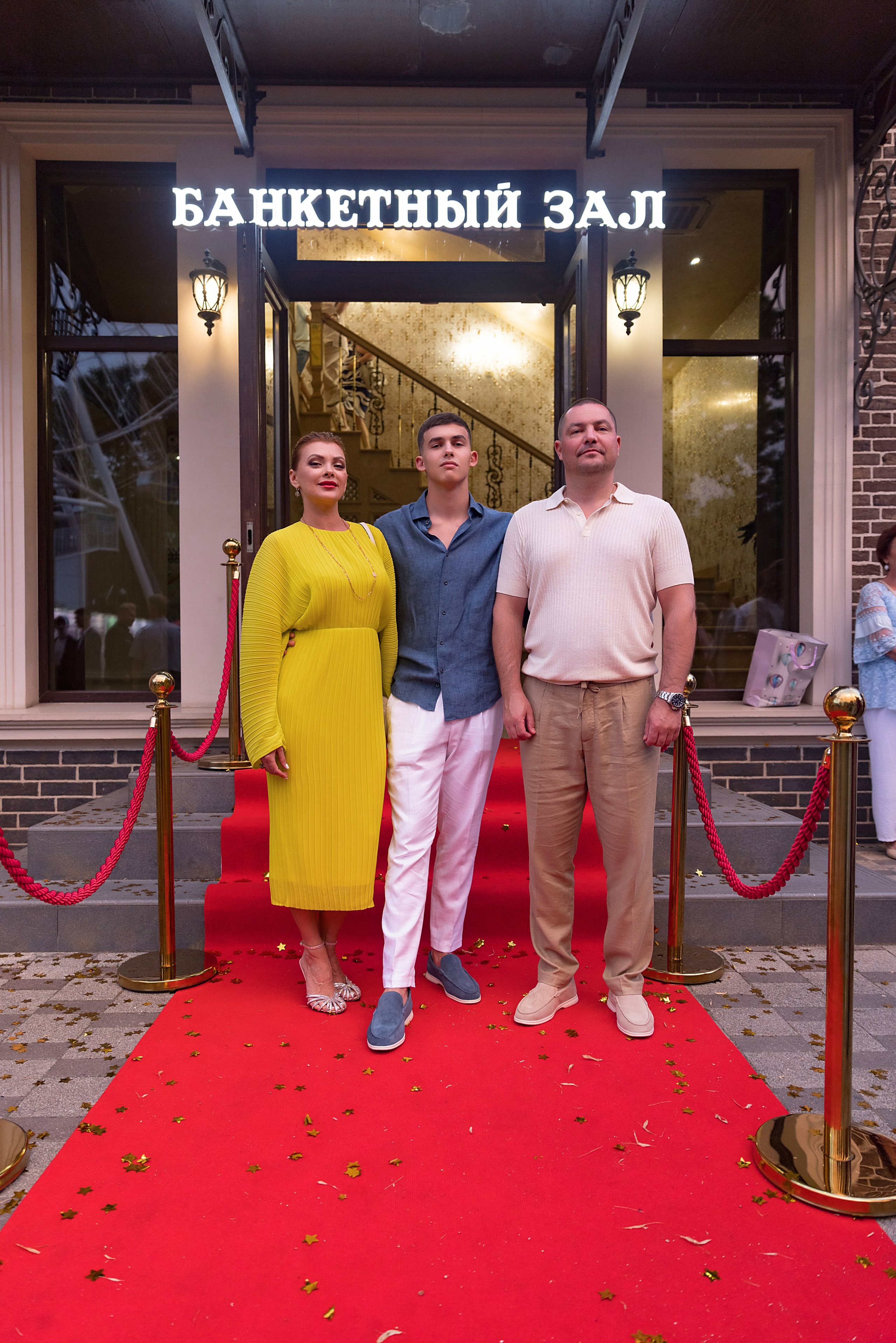 11 класс 48 лицей. Фотограф и Видеограф в Краснодаре Юлия Солодченко