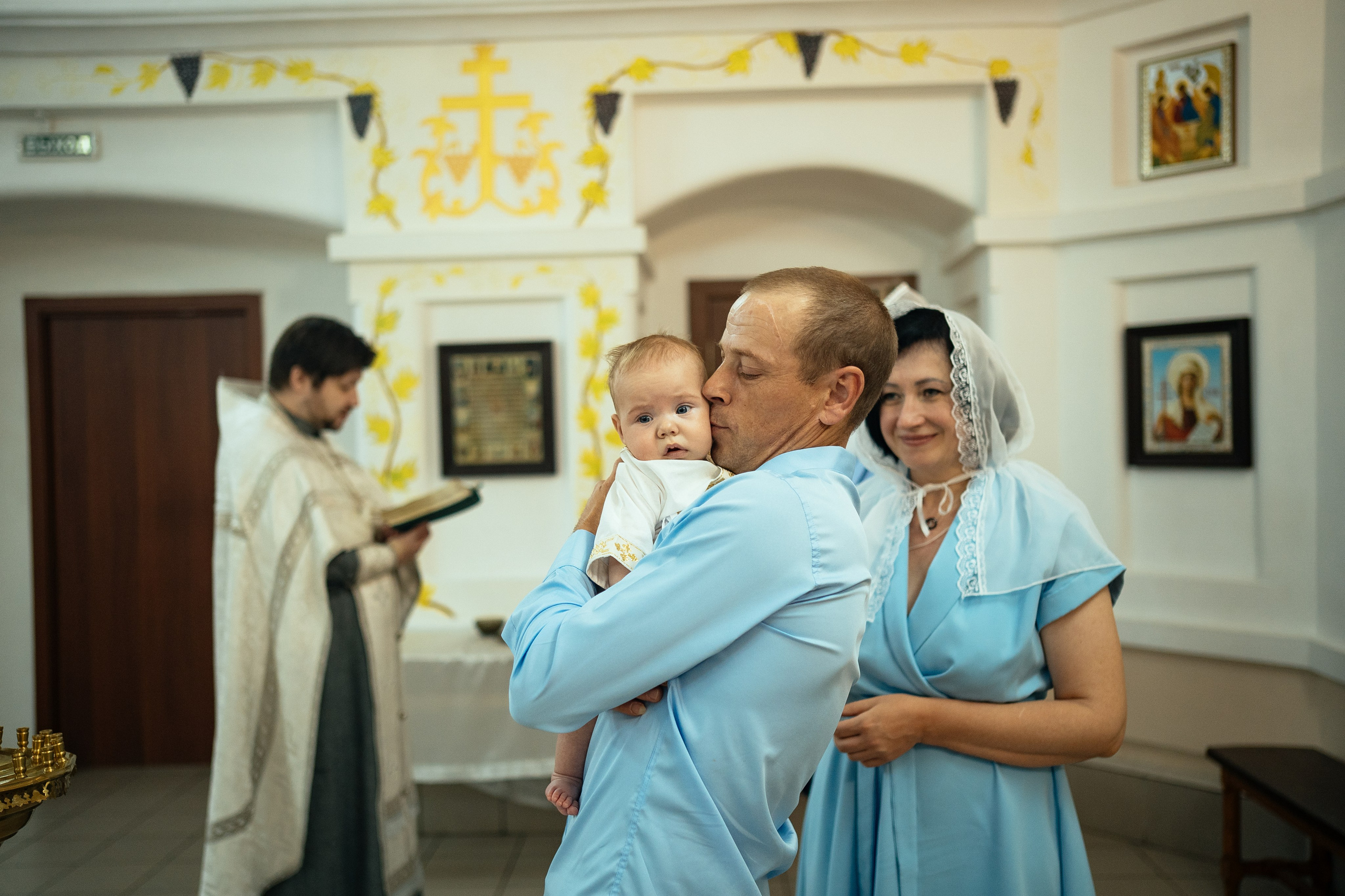 Крещение и венчание. Семейный и детский фотограф в Красноярске Байкалова Людмила