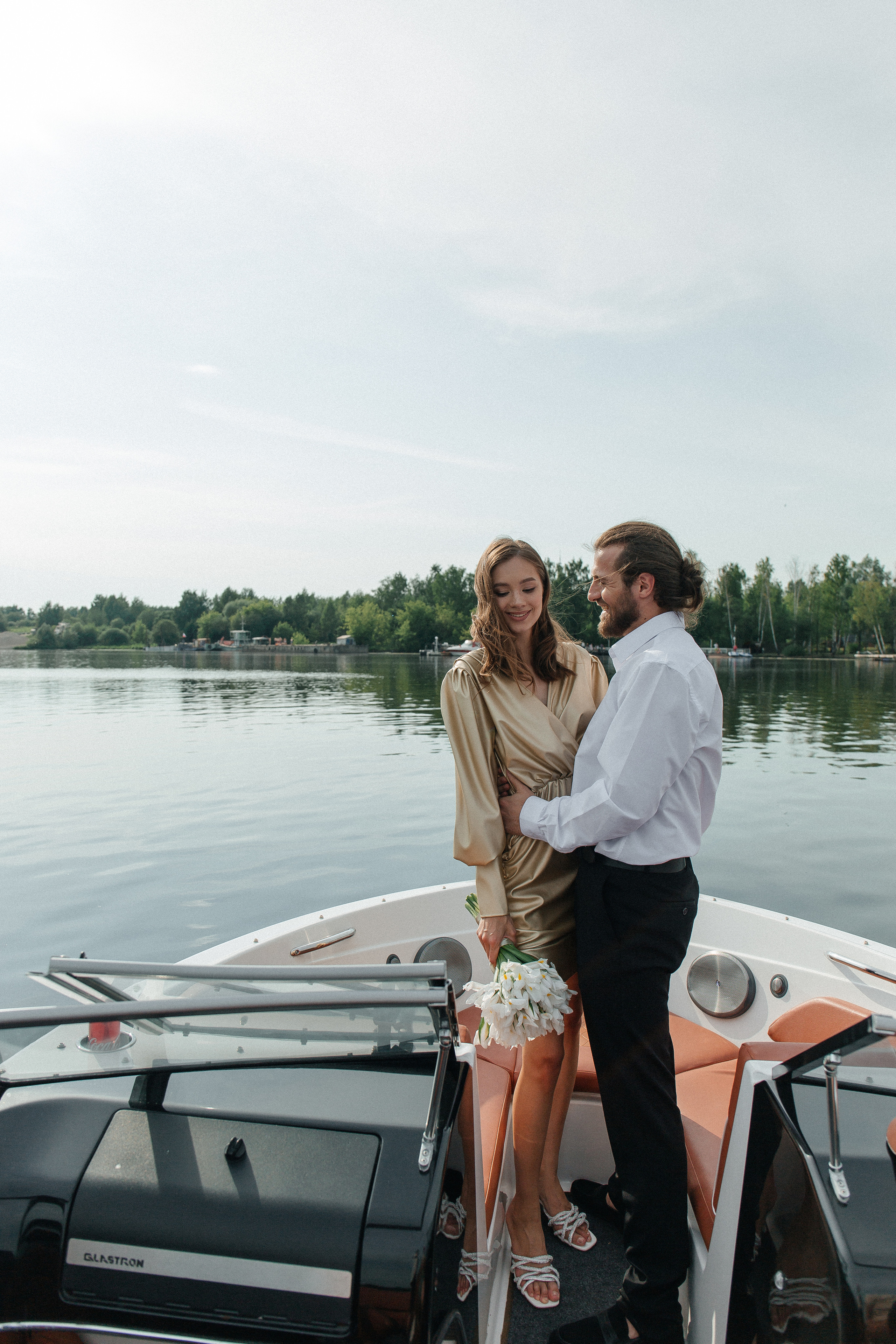 Свадьба на катере. Фото Радости. Свадебный и семейный фотограф в Москве Юлия Самойлова