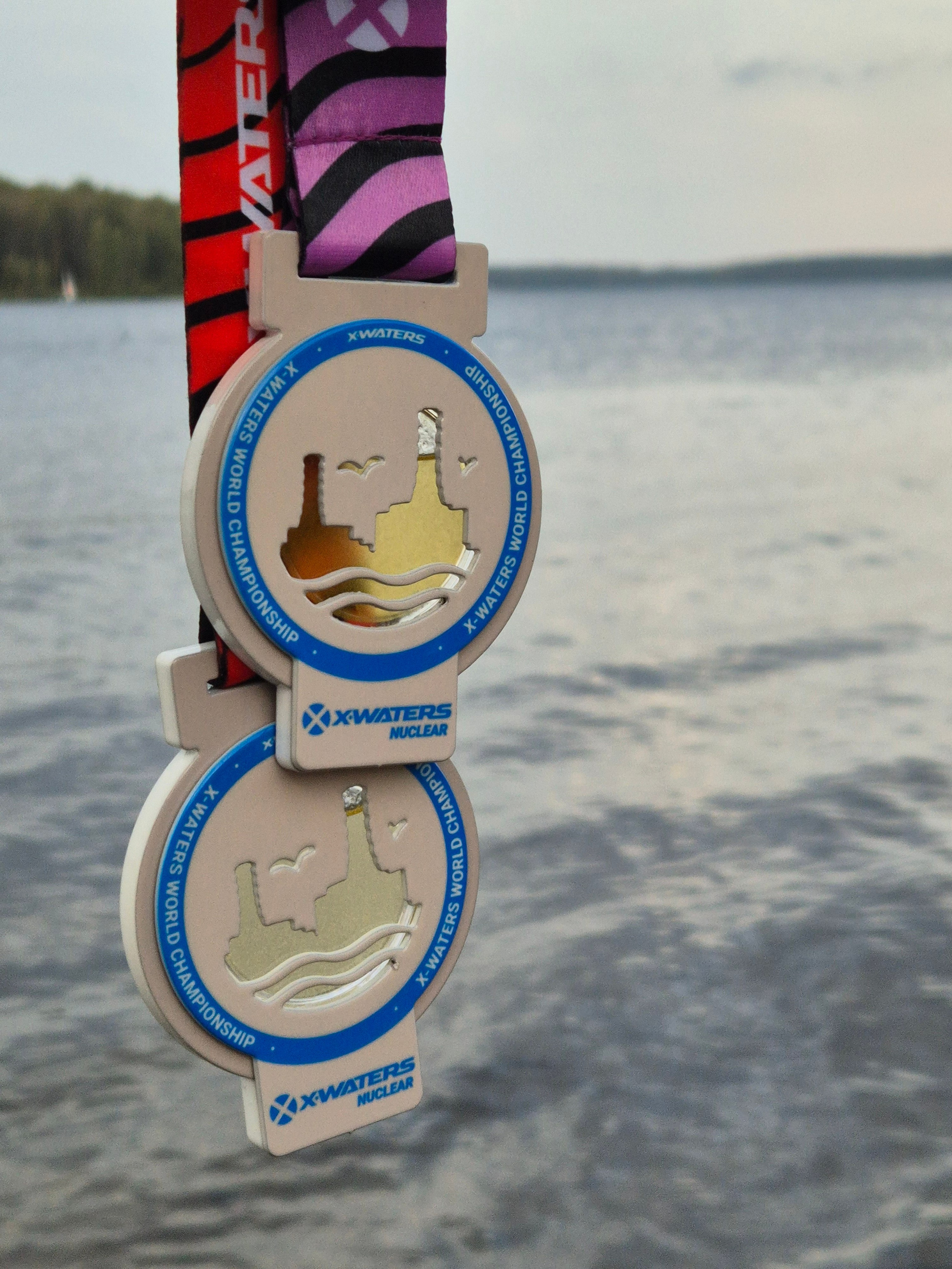 В медалях - мед