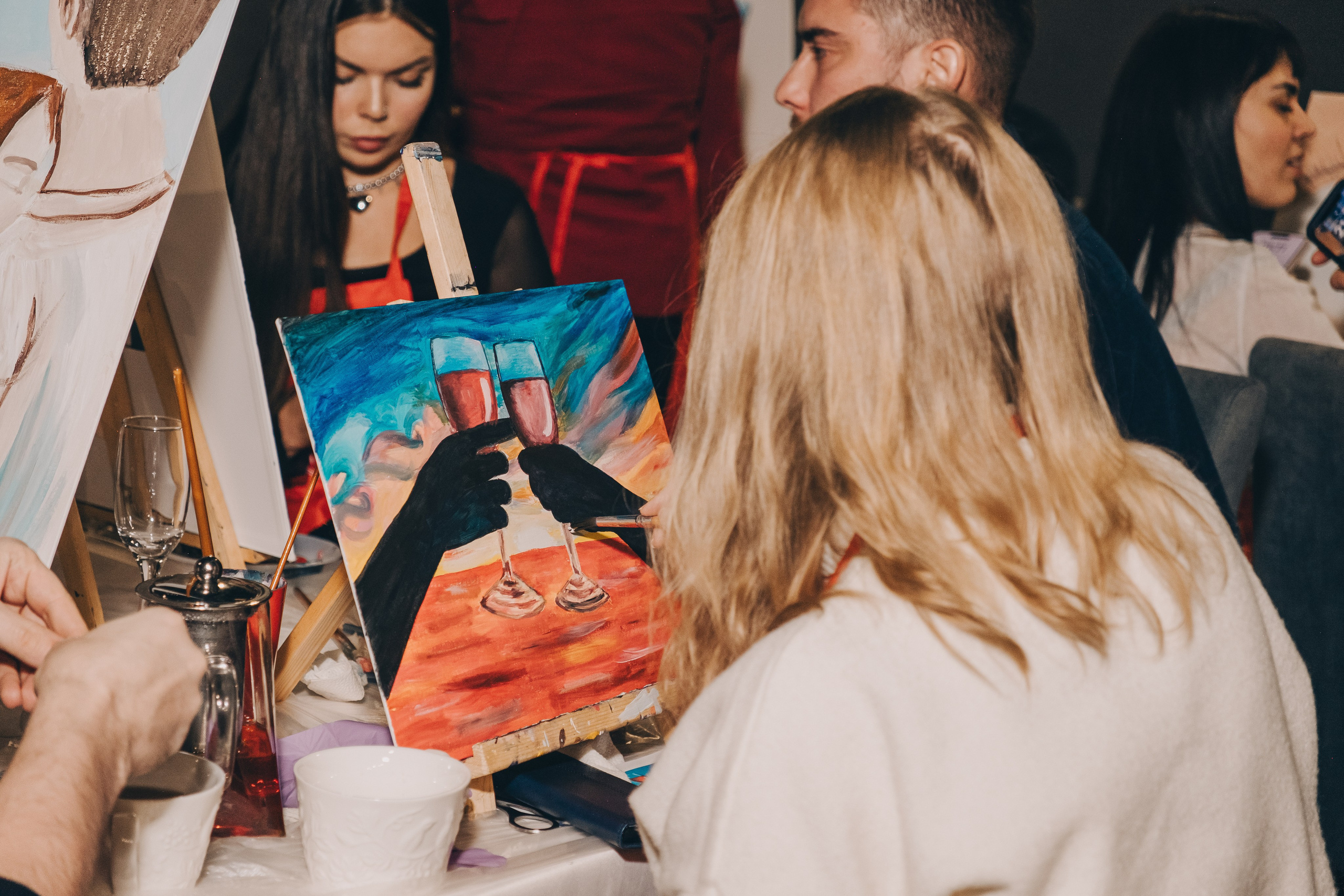 Без бокала — нет шагала. Фотограф в Иркутске Анна Мирошникова