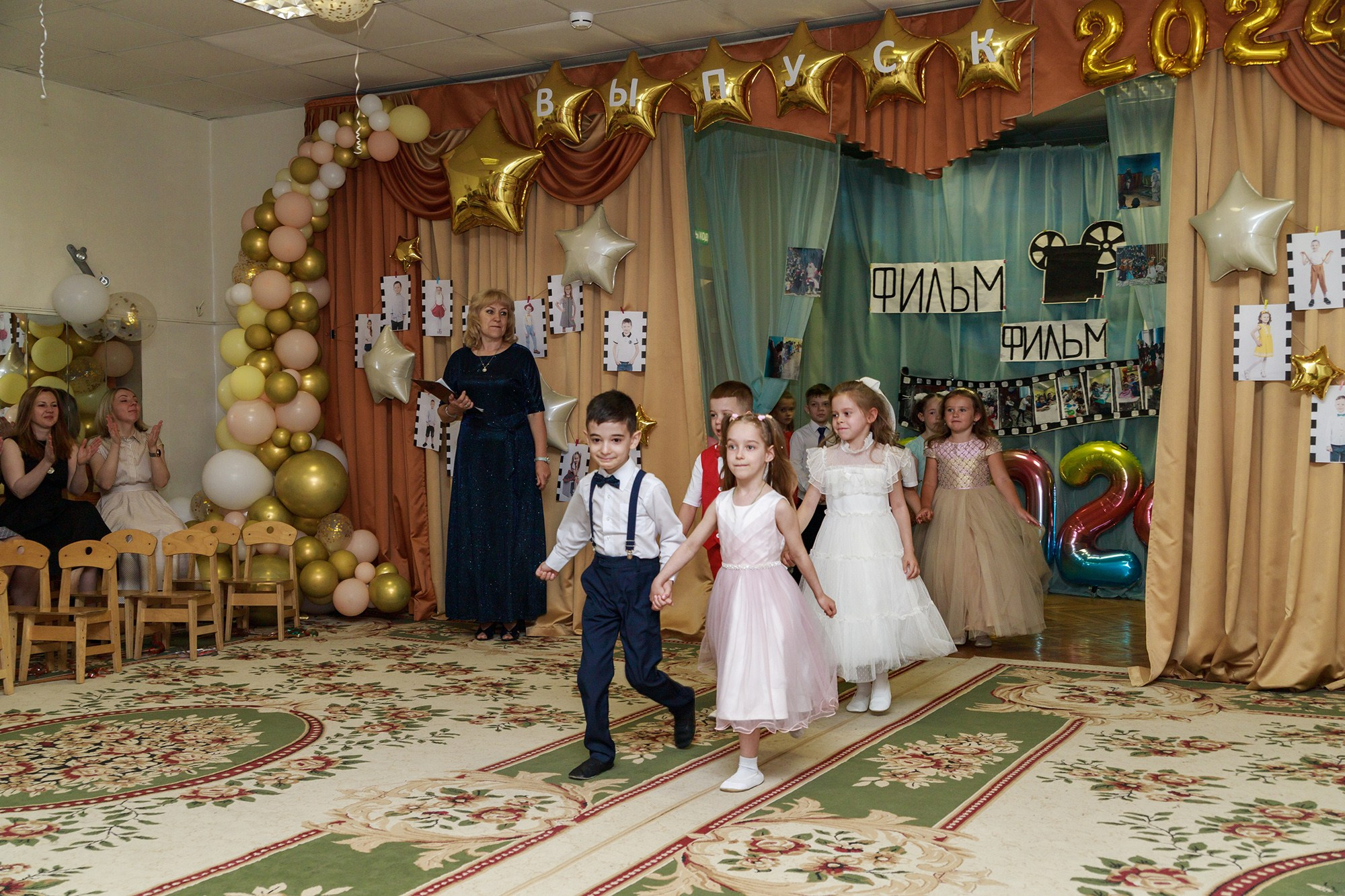 Съёмка Выпускного в садике. Фотограф-дизайнер, семейный фотограф, фуд-фотограф в Москве и Московской области Лаврова Анна