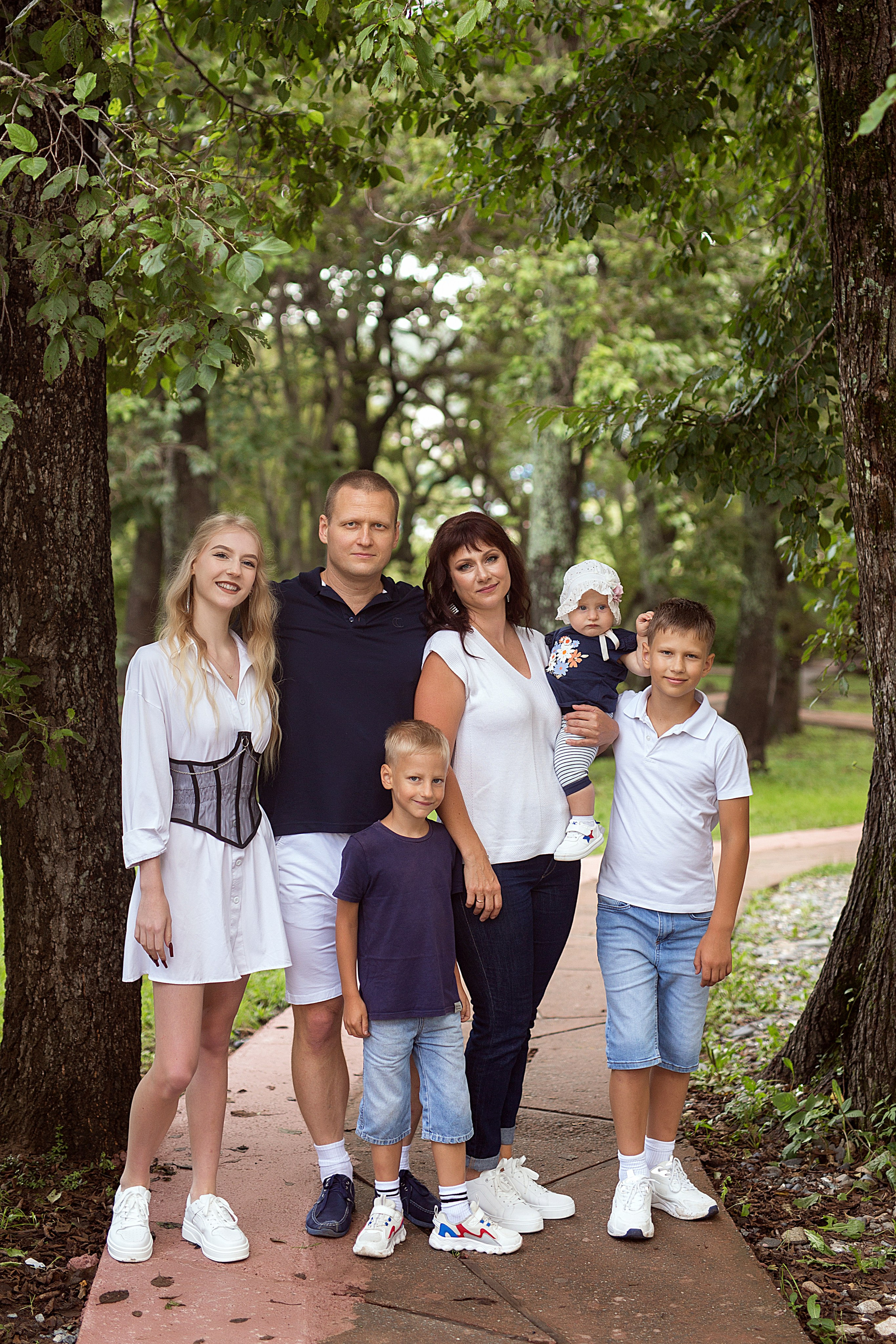Семейная прогулка у моря. Людмила Далидович топовый семейный фотограф Находка/Владивосток