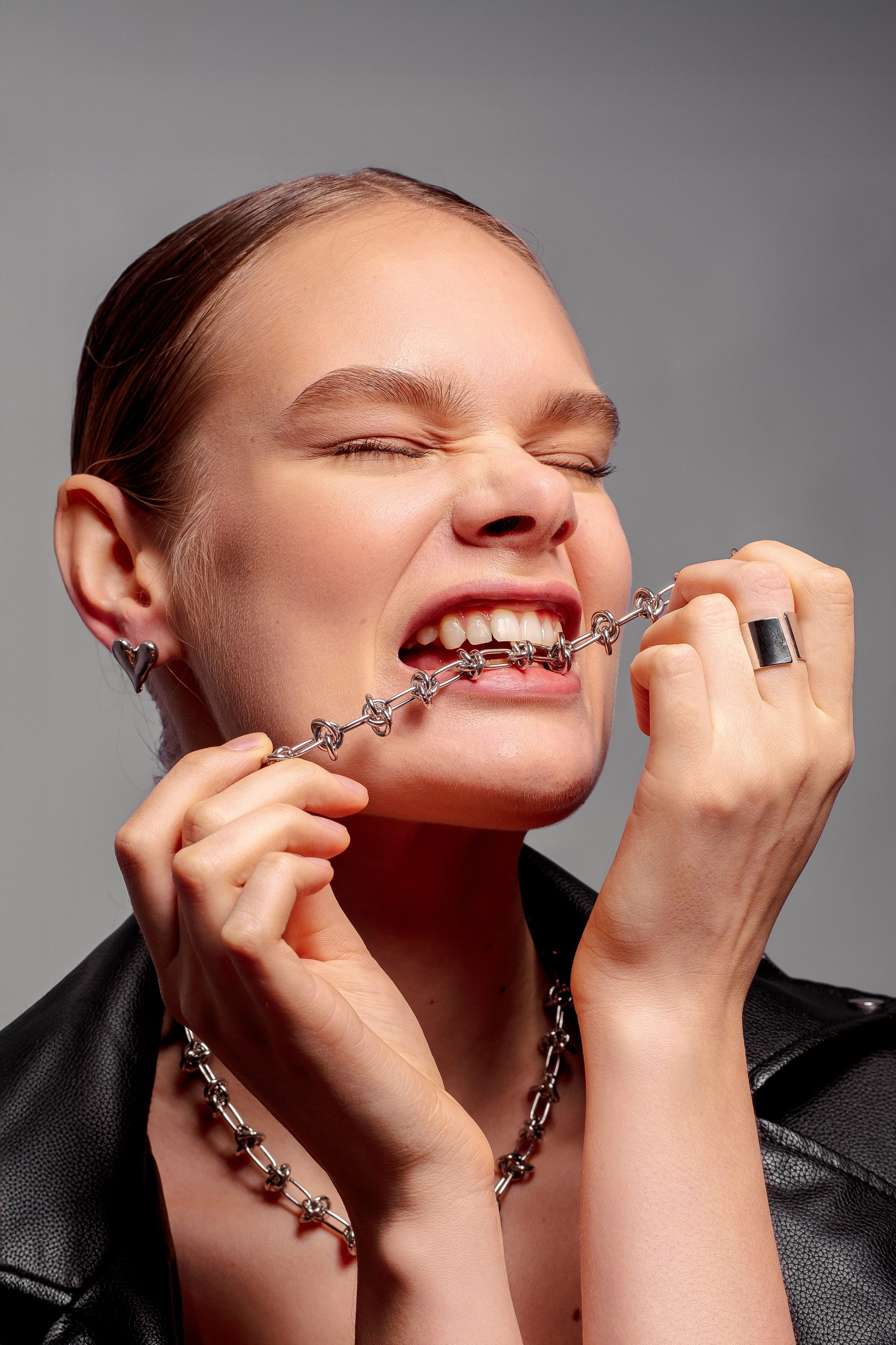 Ювелирная съемка в Санкт-Петербурге. Фотосессия для маркетплейсов