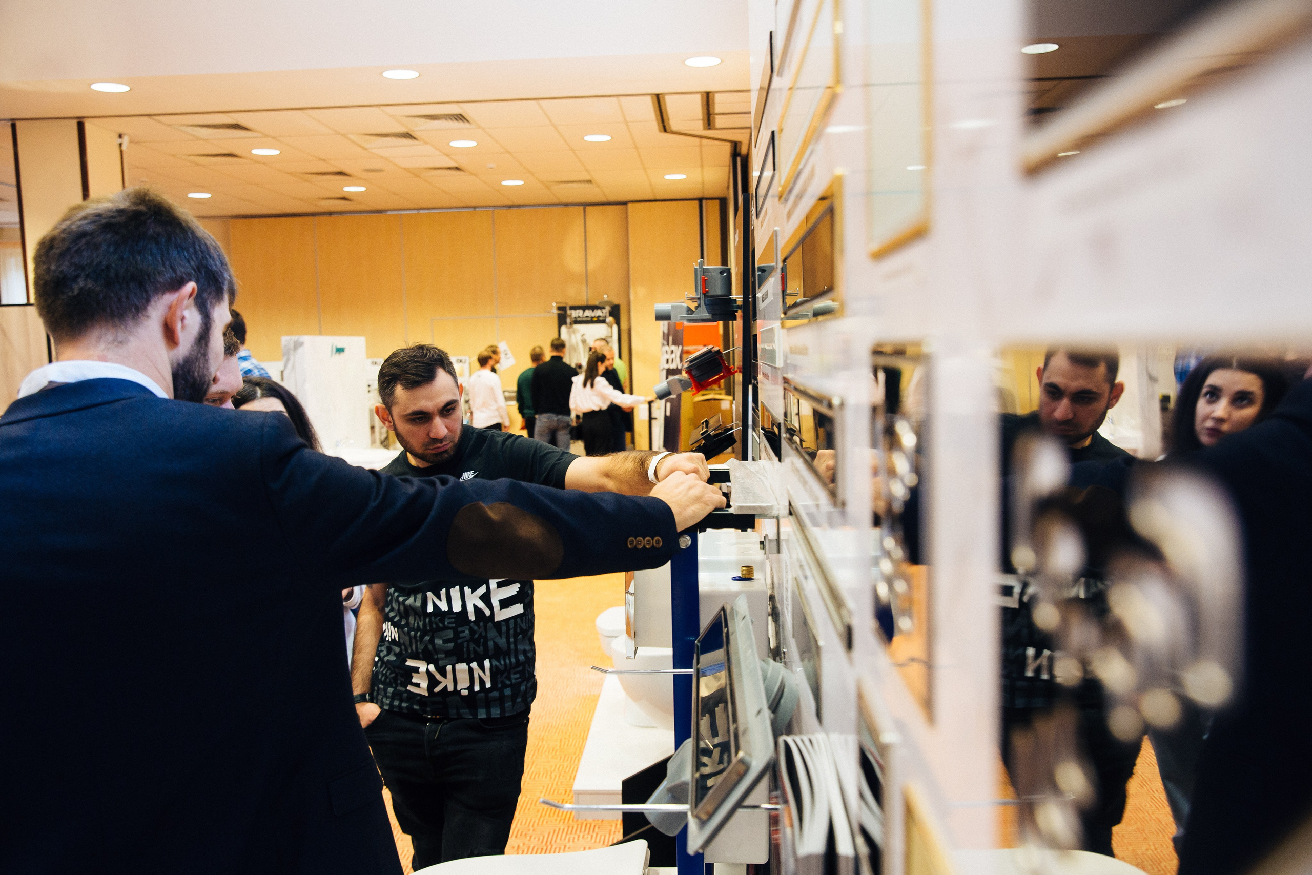 Центр Сантехники. Выездная сессия. Официальная часть и вечеринка. КонТайм: профессиональная съемка для организаций