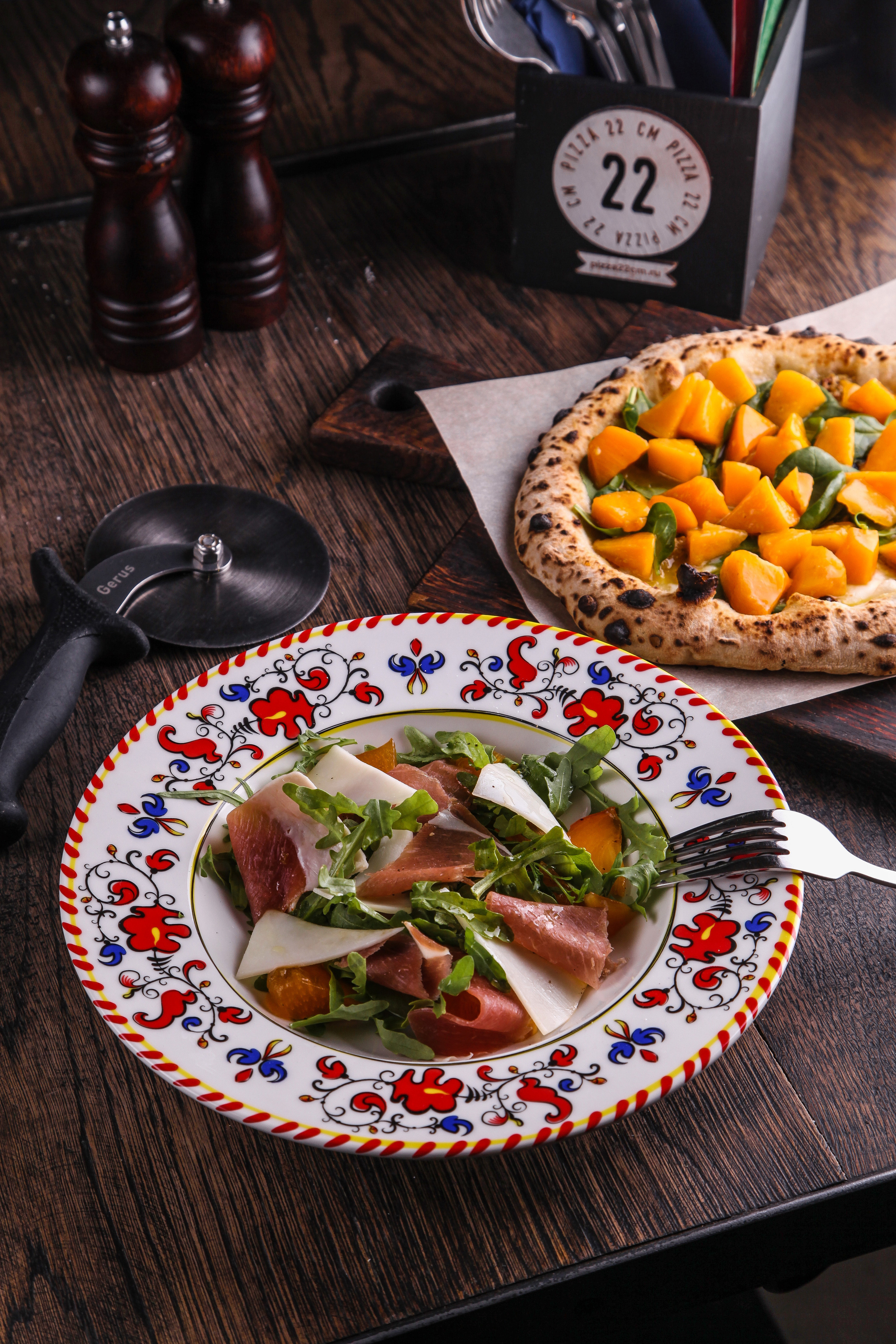 Пицца 22 см. Фуд-фотограф и видеограф из Петербурга