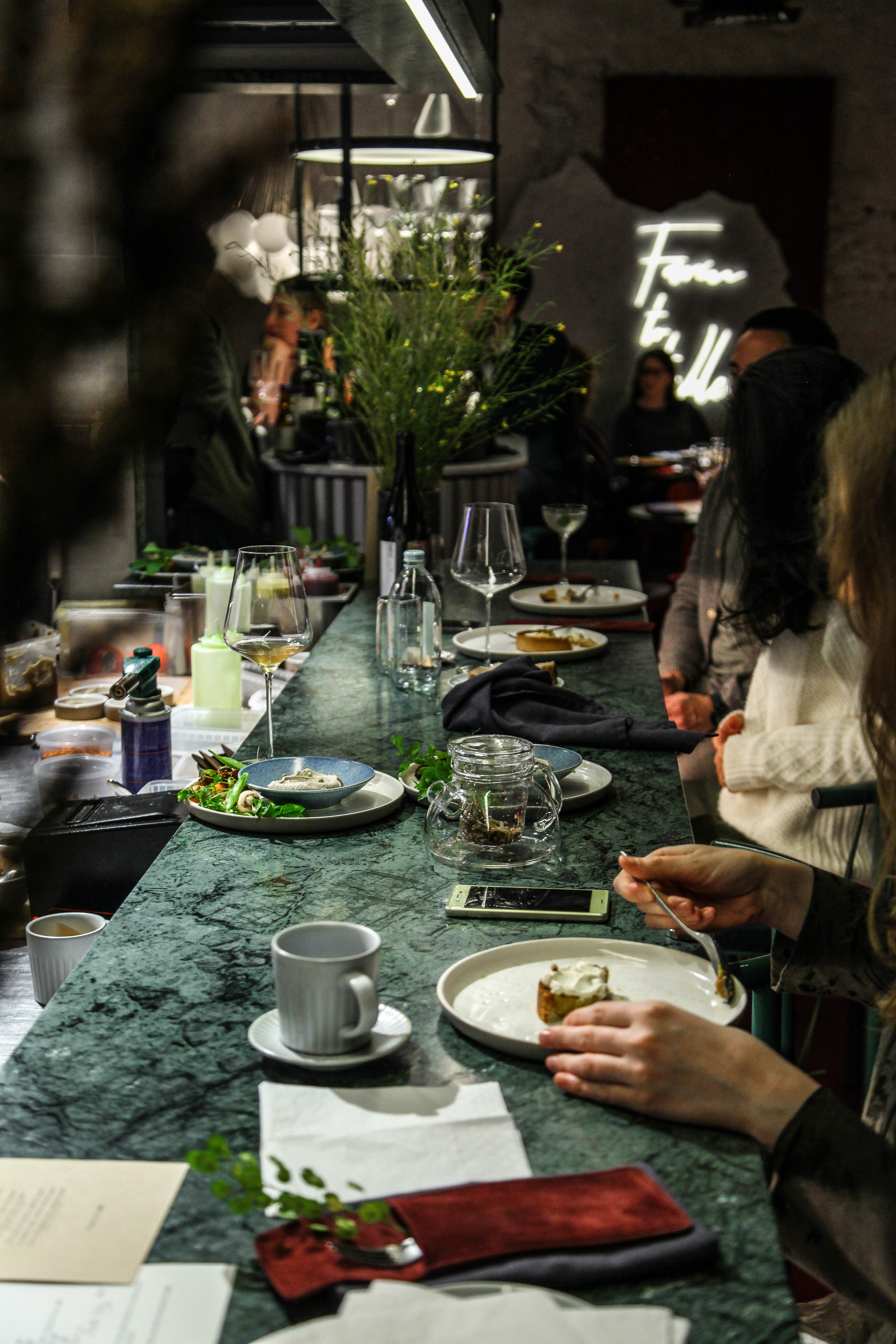 Ресторан Commons | Репортаж ужина с Викторией Мосиной. Фуд-фотограф и видеограф из Петербурга