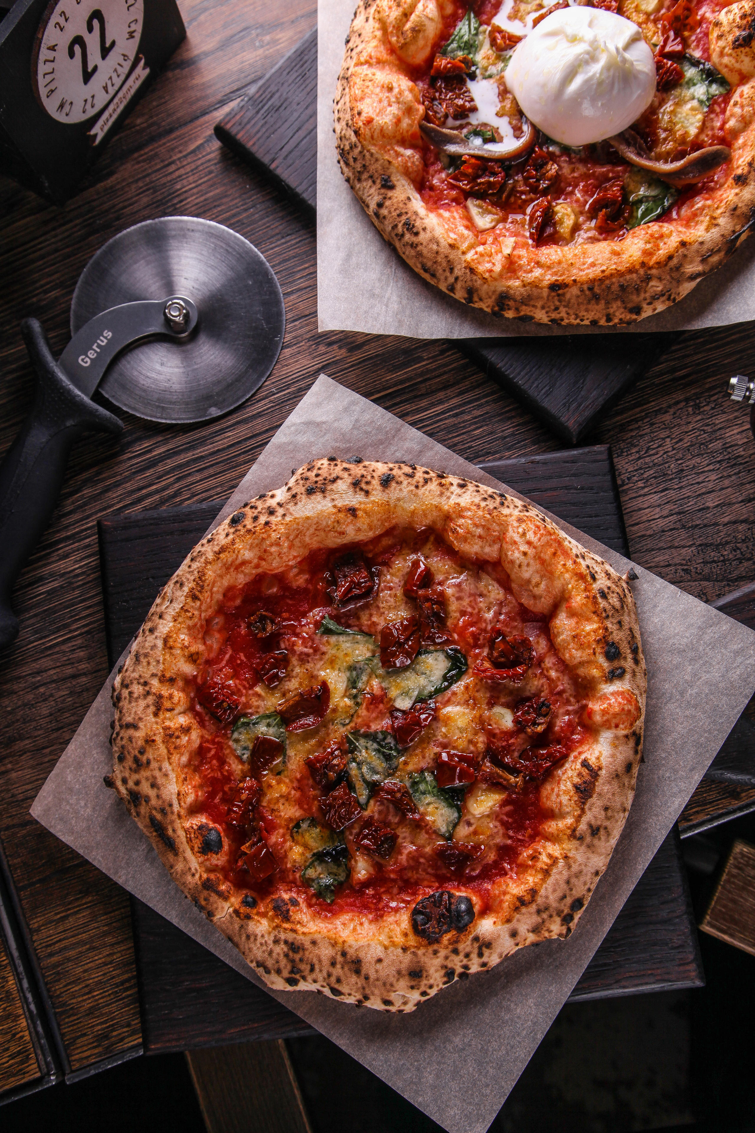 Пицца 22 см. Фуд-фотограф и видеограф из Петербурга