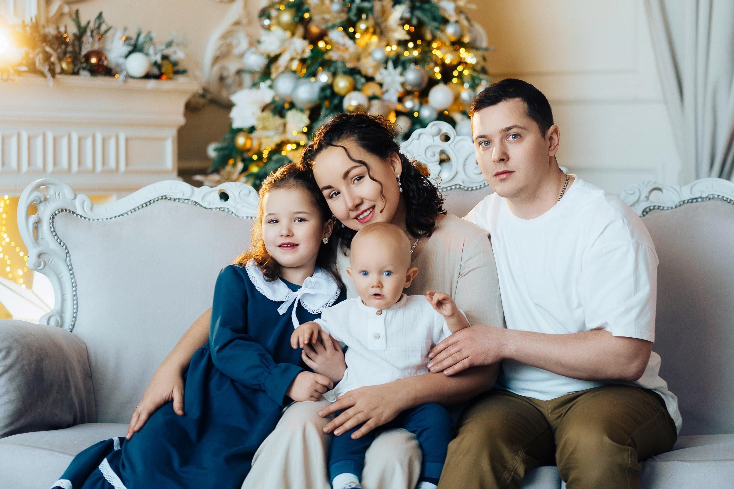 Семейная съёмка. Фотостудия Версаль. Ваш свадебный и семейный фотограф