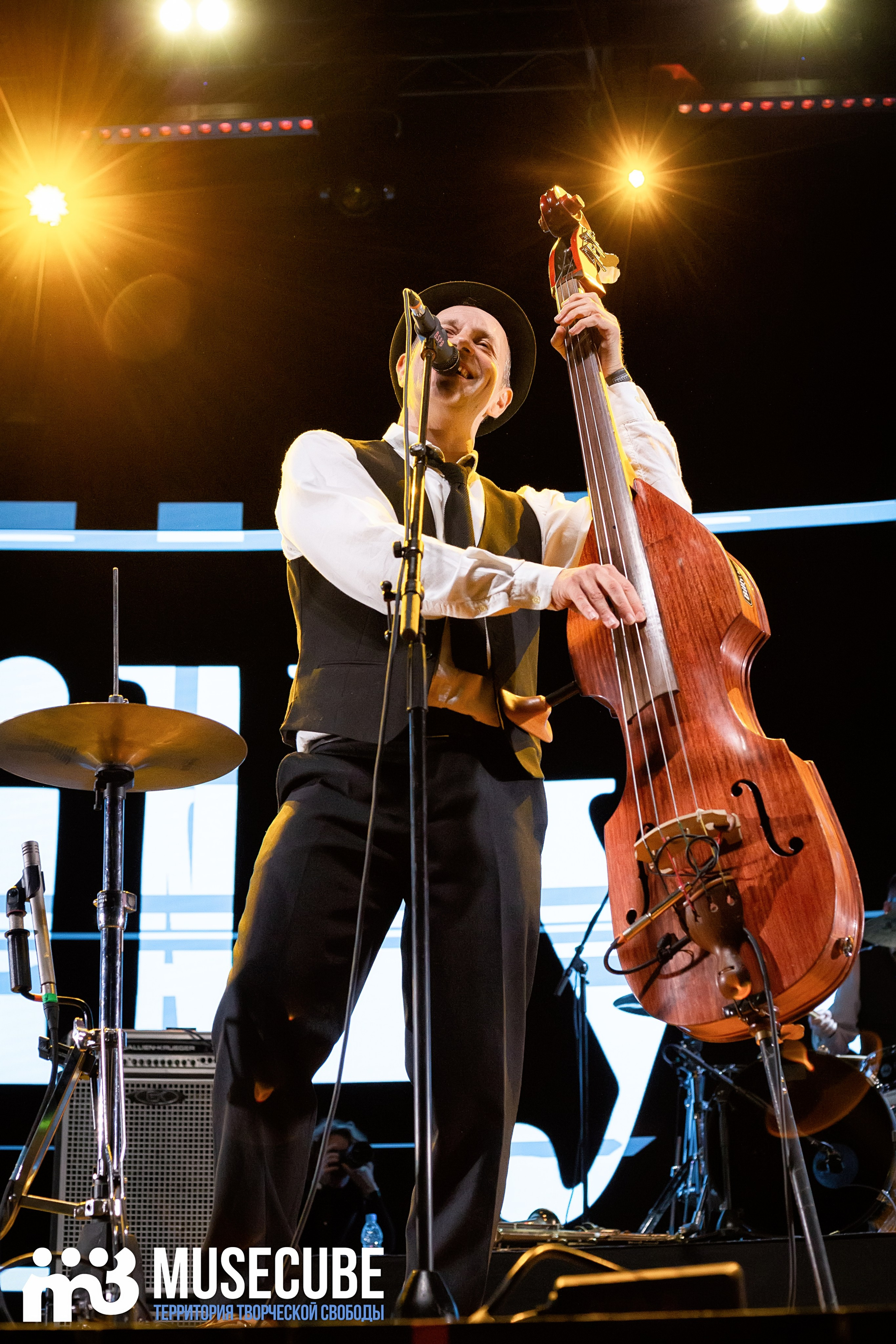 Фотосъемка концерта BILLY'S BAND Aurora СПБ. Портретные фотосессии, контент-съемки, репортаж