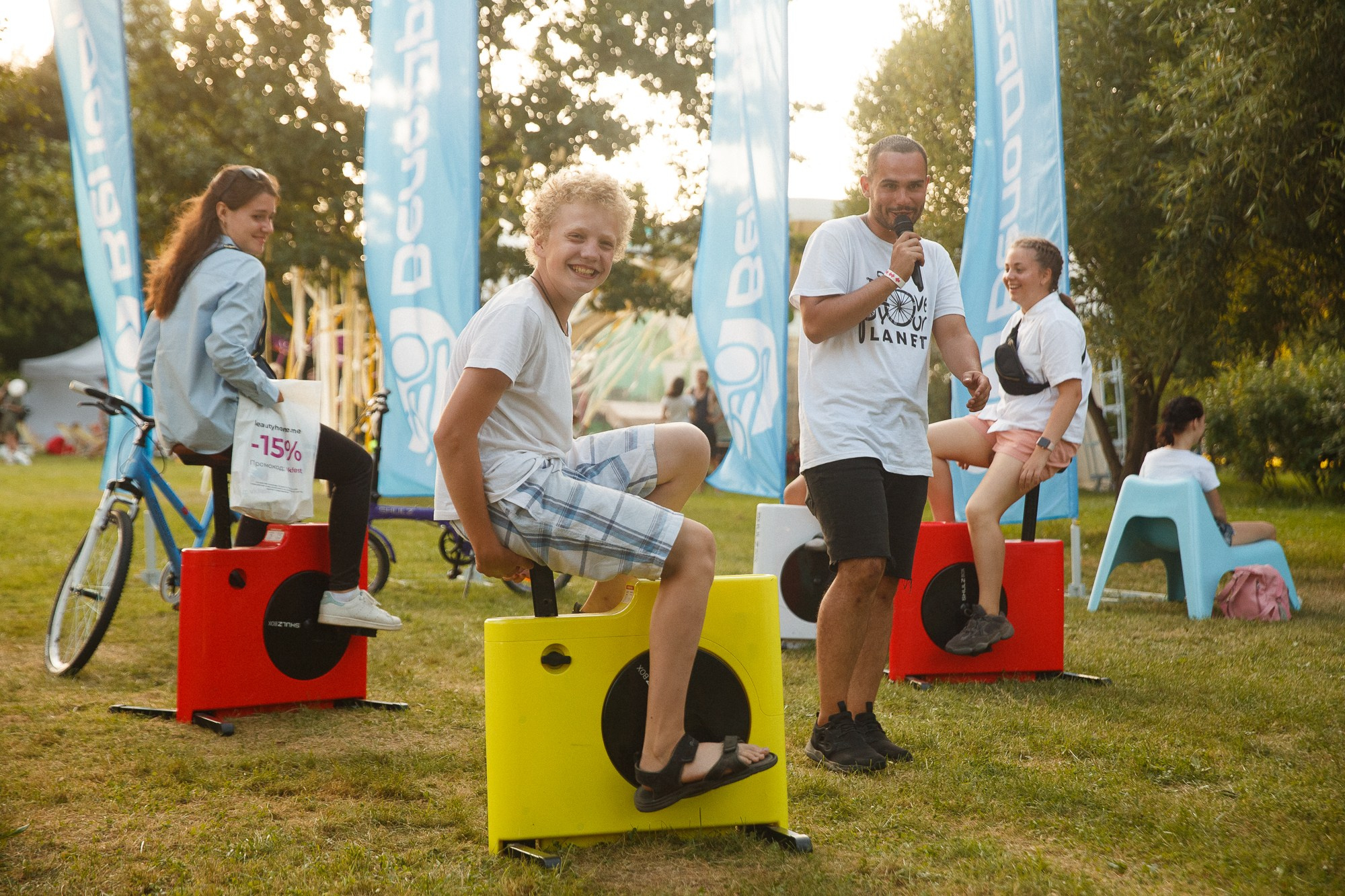 ФЕСТИВАЛЬ ВКОНТАКТЕ. Рабочая сторона — бизнес портрет и репортаж в Санкт-Петербурге
