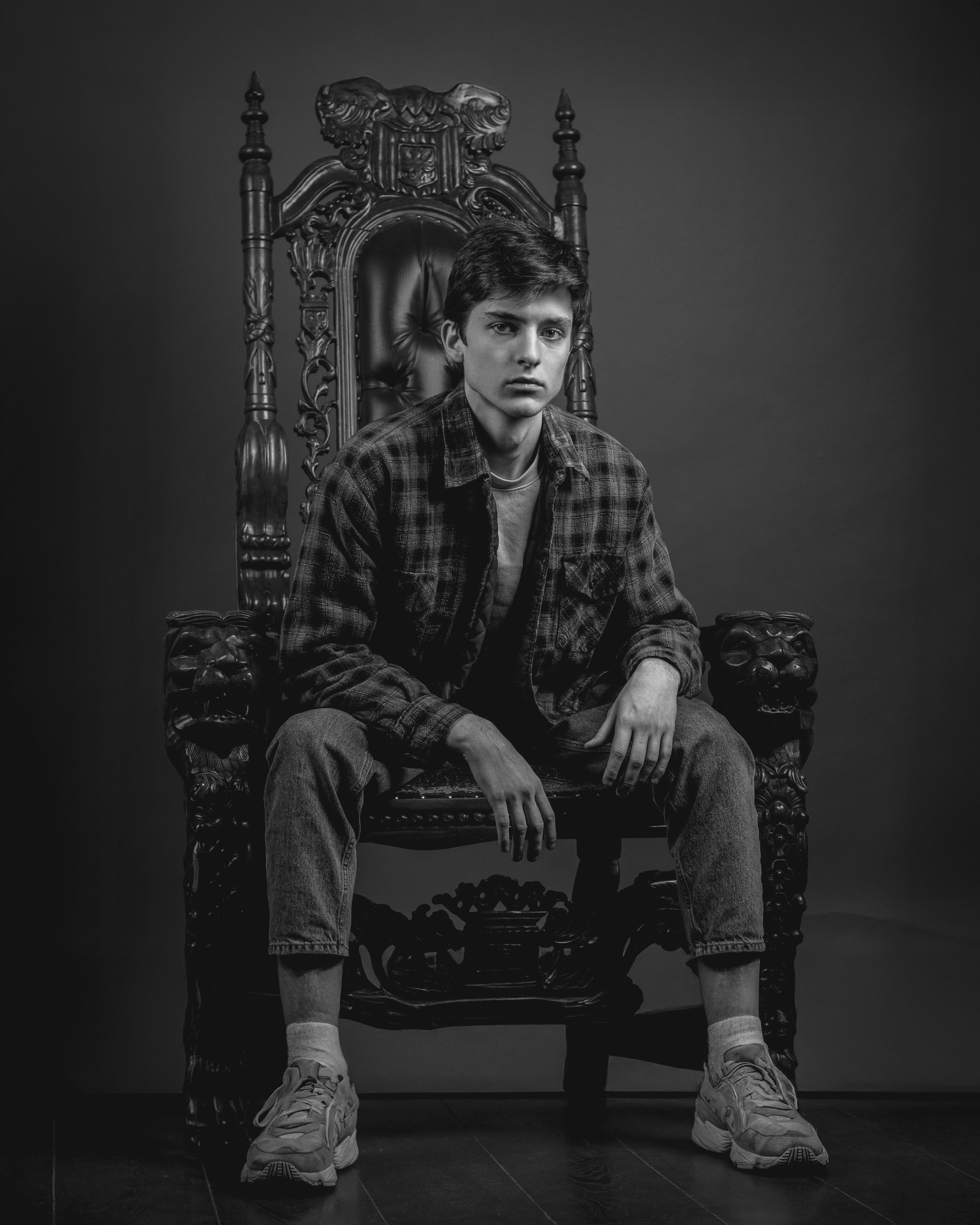 Мужской портрет. Визуальный дизайнер из Санкт-Петербурга Айси Клусова