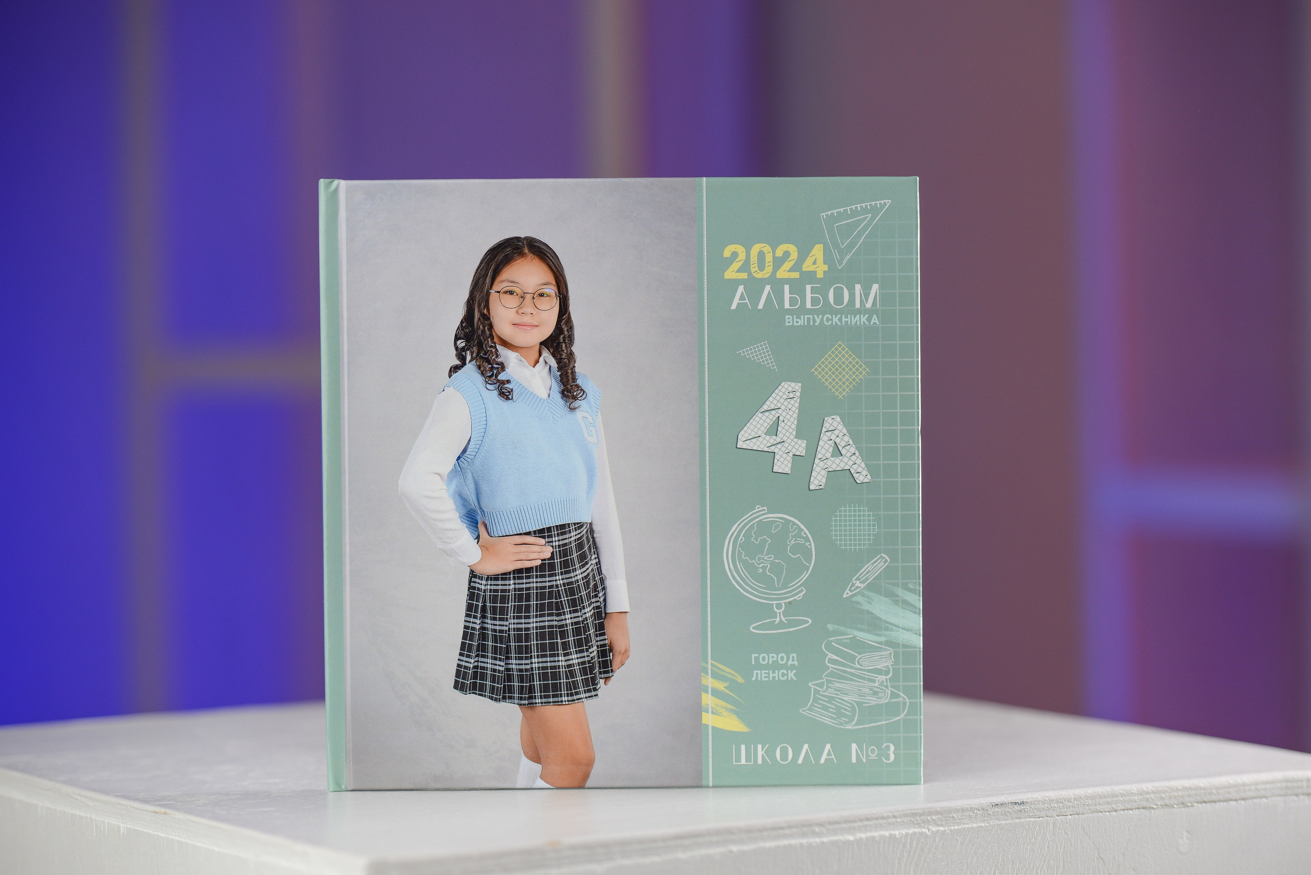 Альбом на 2 разворота. Татьяна Гойда портретный и семейный фотограф Ленск. Выпускные альбомы