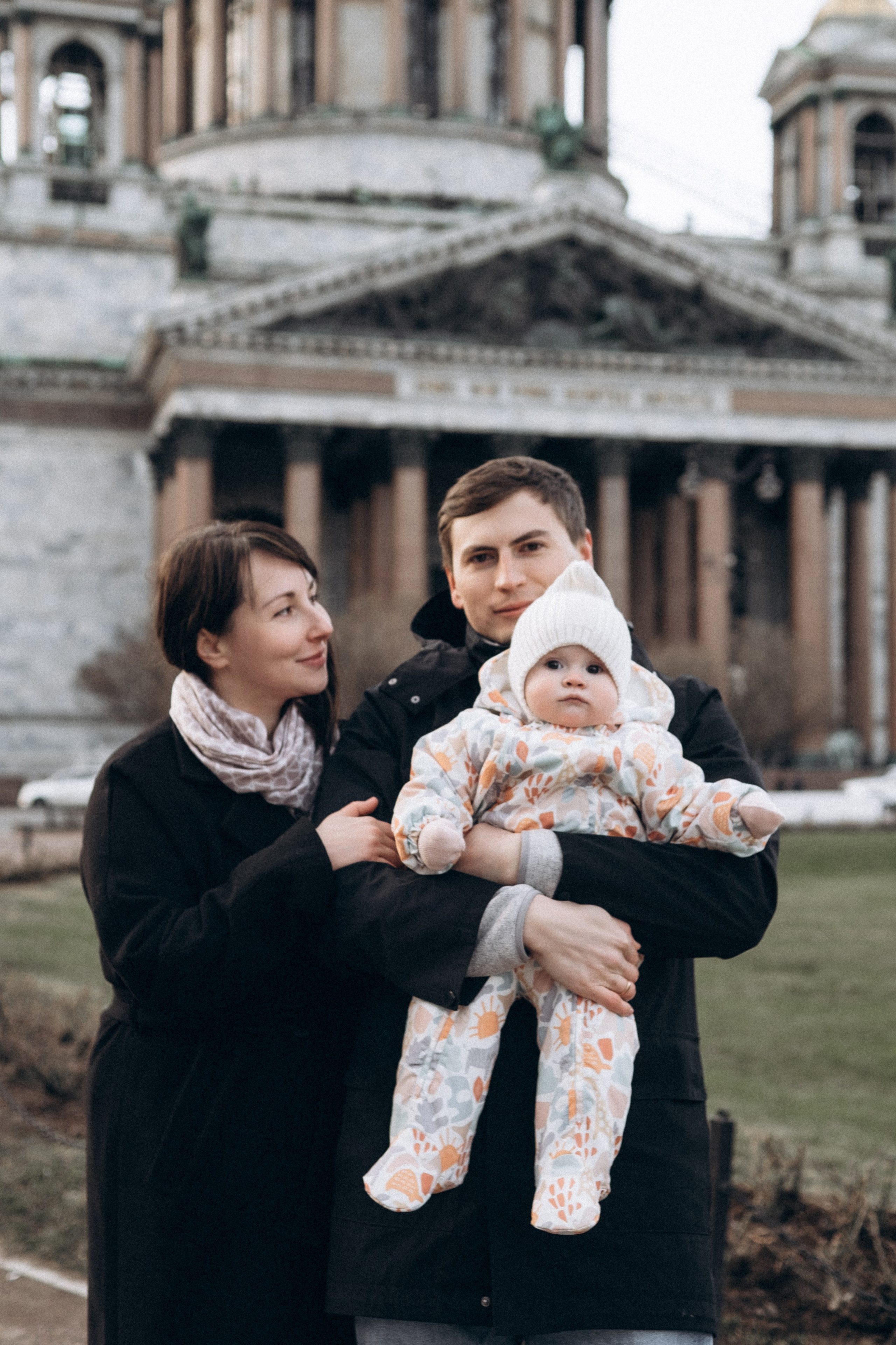 Прогулка у Исаакиевского собора. Фотограф в Санкт-Петербурге Кристина Брянская