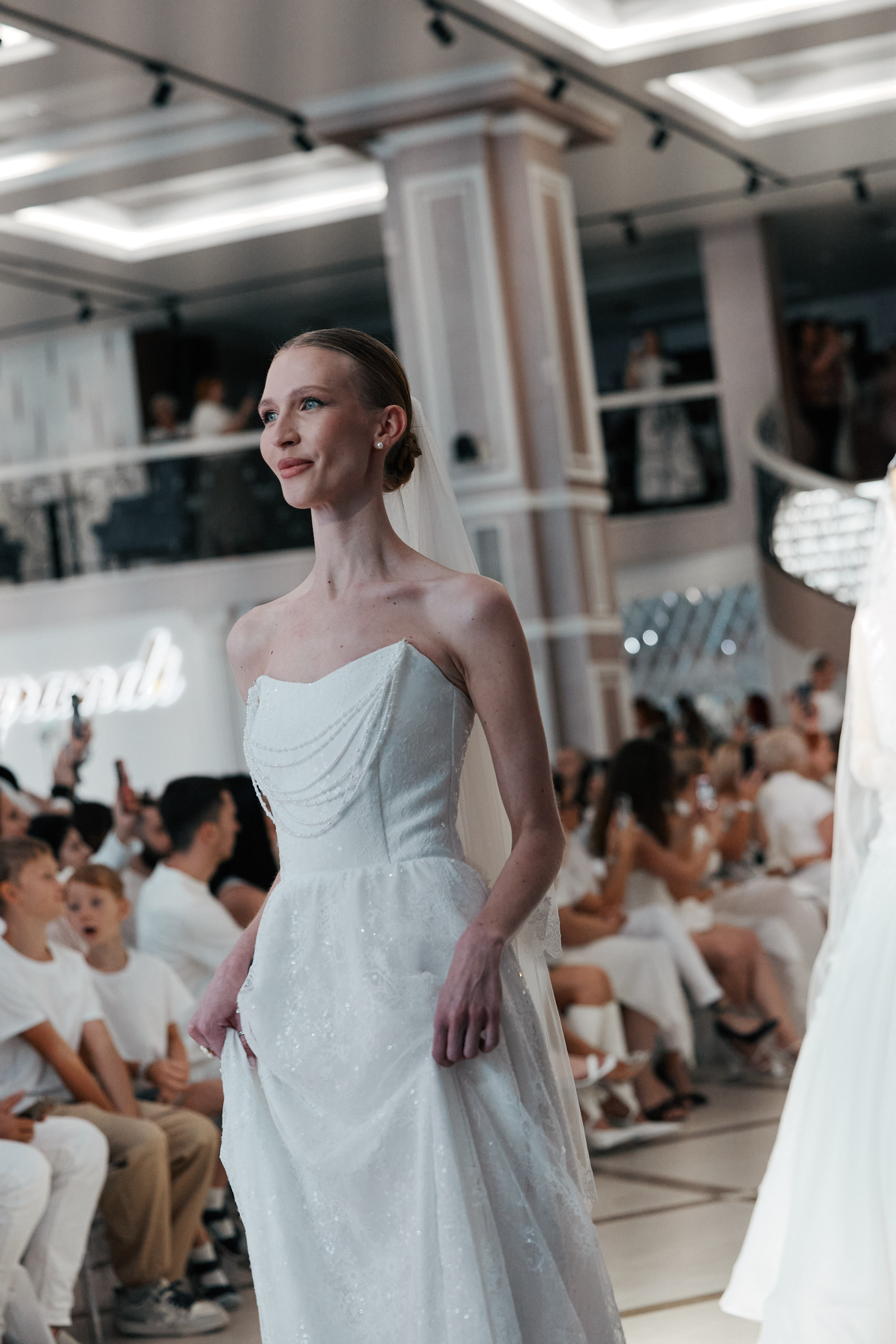 KRASNODAR FASHION WEEK 14.06. Свадебный репортажный фотограф краснодар максим дремов дрёмов фотосессия студия цена