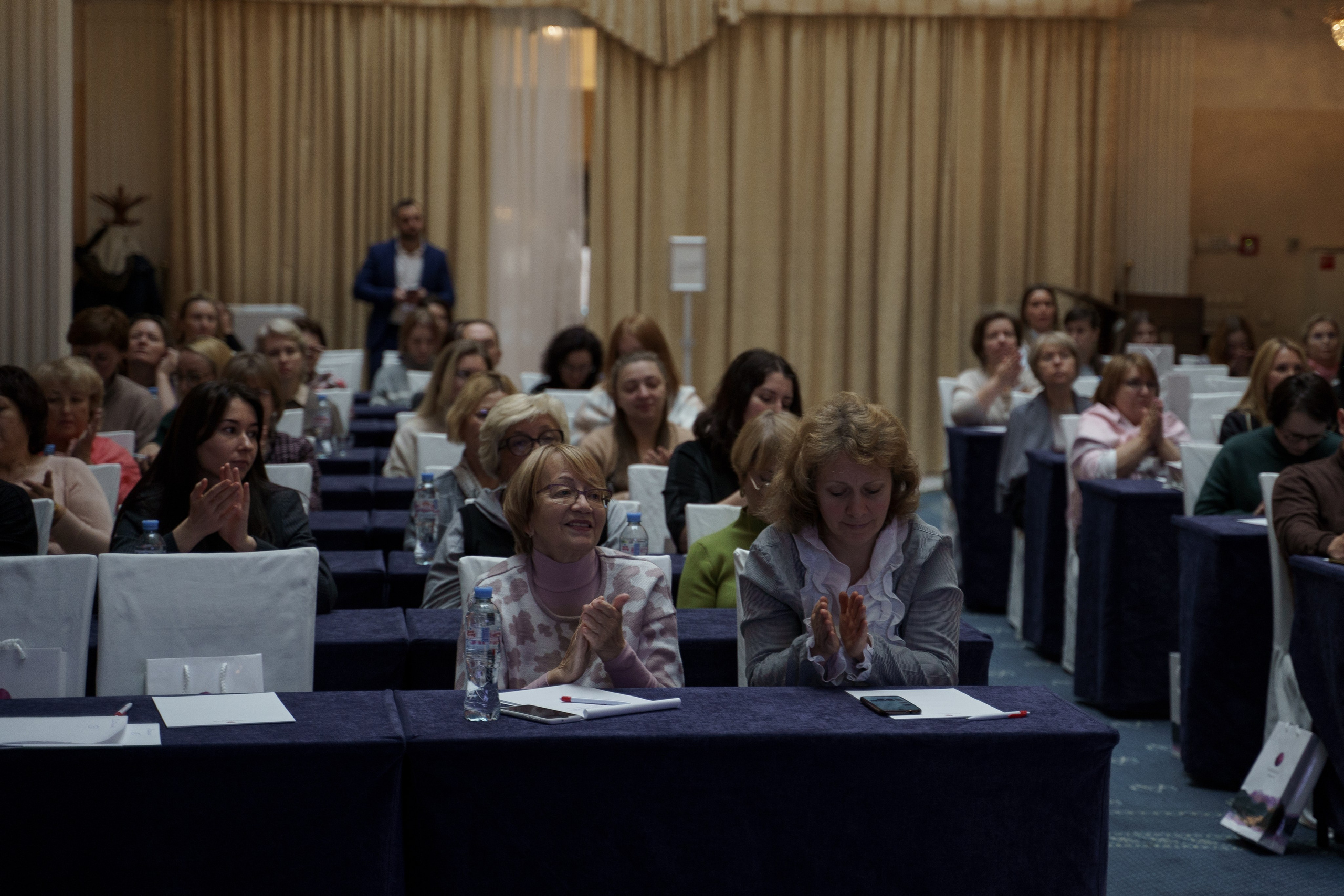 Конференция Cooper Vision в Отеле Амбасадор 28 октября 2023. Свадебный и семейный фотограф в Санкт-Петербурге Дмитрий Панин