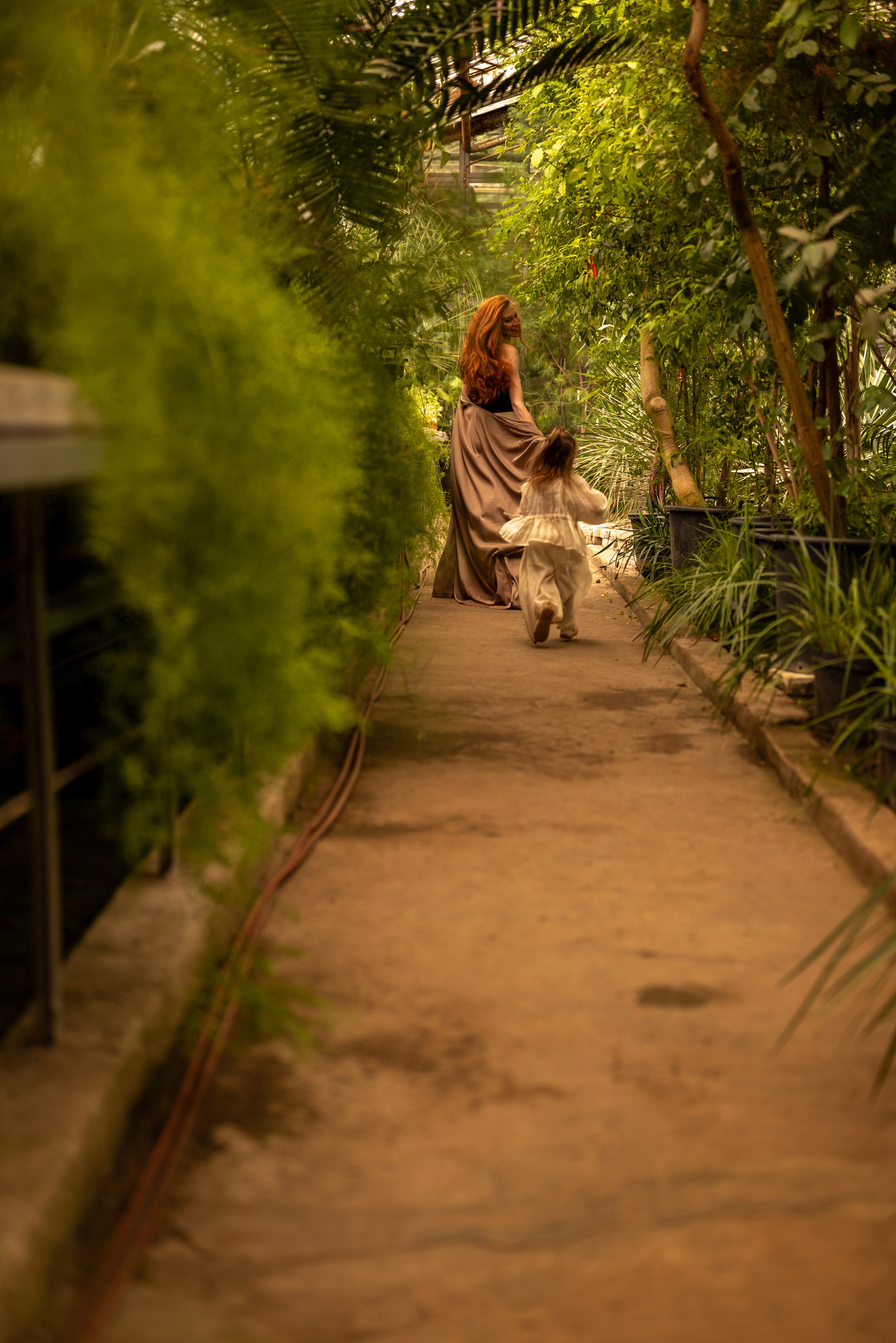 Маргарита и Кира. Ботанический сад. Семейный фотограф в Москве Дарья Пузикова