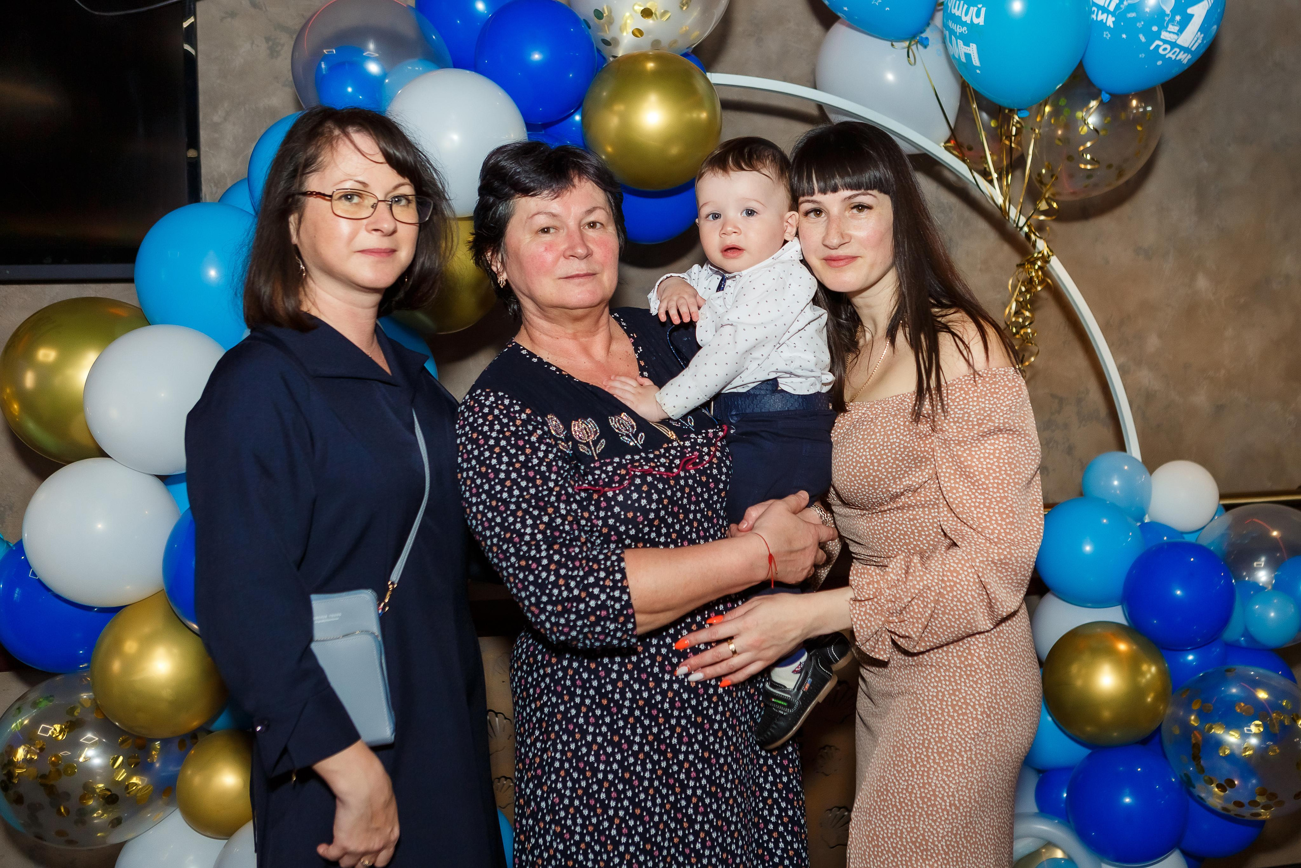 Давиду 1 годик. Детский, семейный фотограф в Южно-Сахалинске, Невельске и Холмске