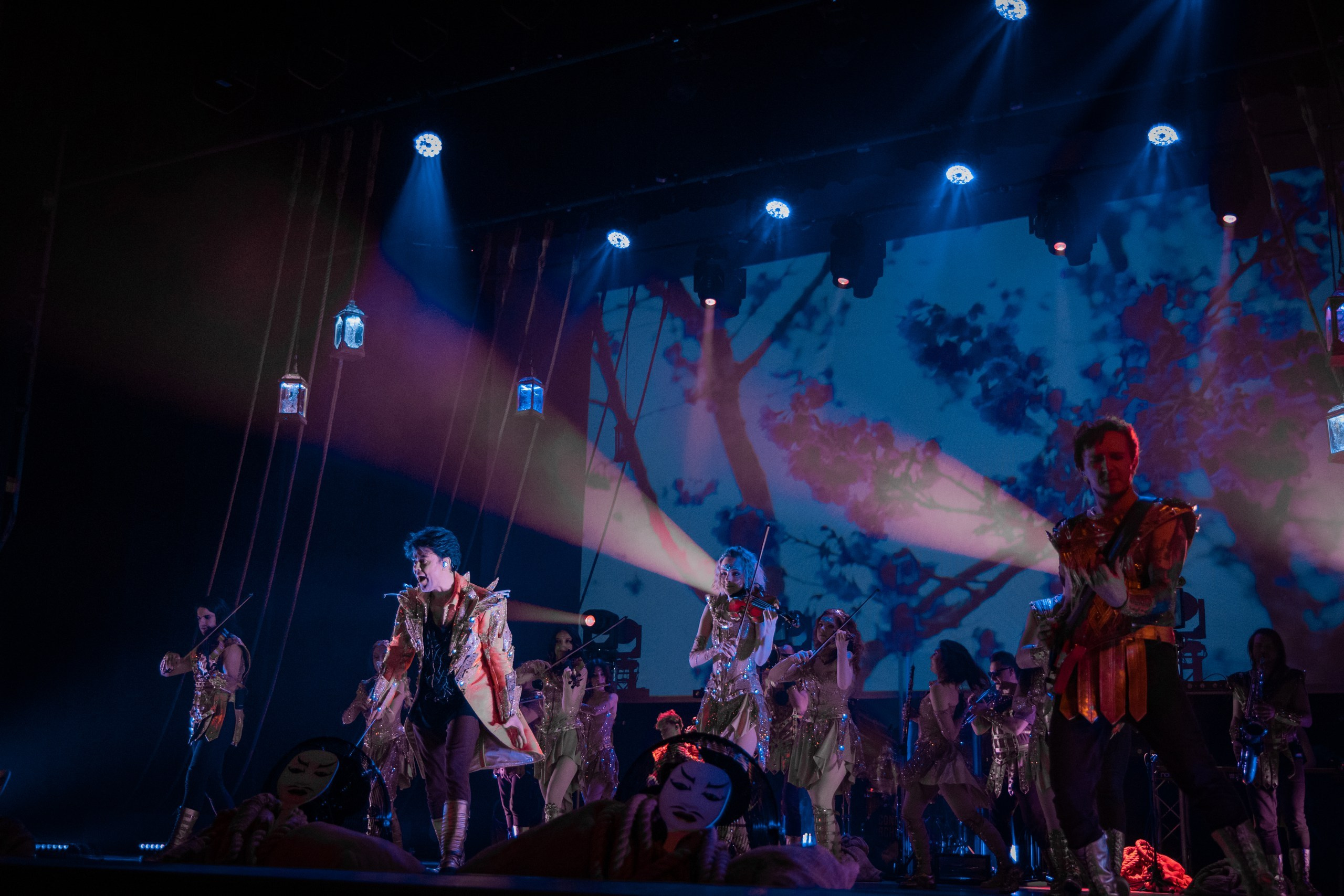 Первый в мире танцующий оркестр«Concord Orchestra». Обо мне