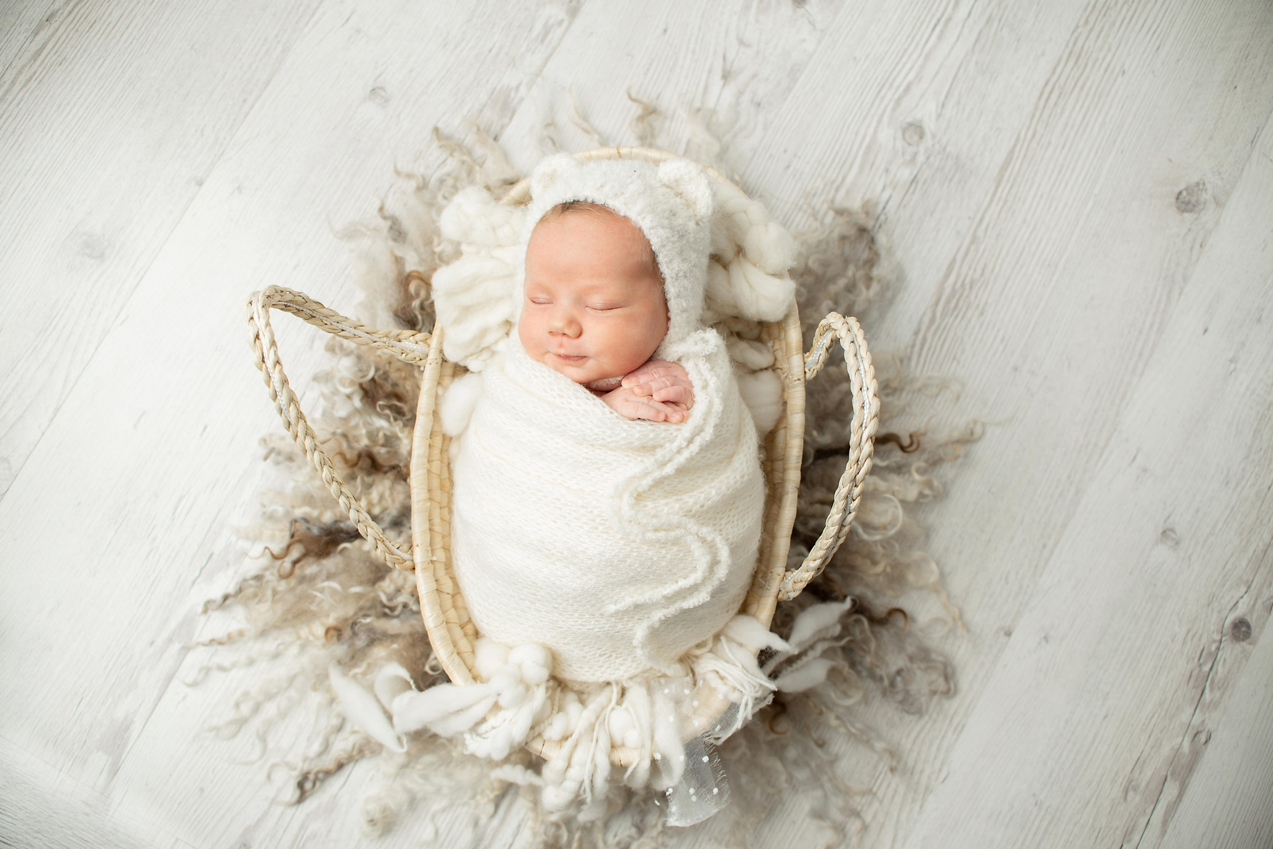Ньюборн ЭСПРЕСС плюс родители малыш Артемий. Фотограф новорожденных в Нижневартовске Лара Курдюкова
