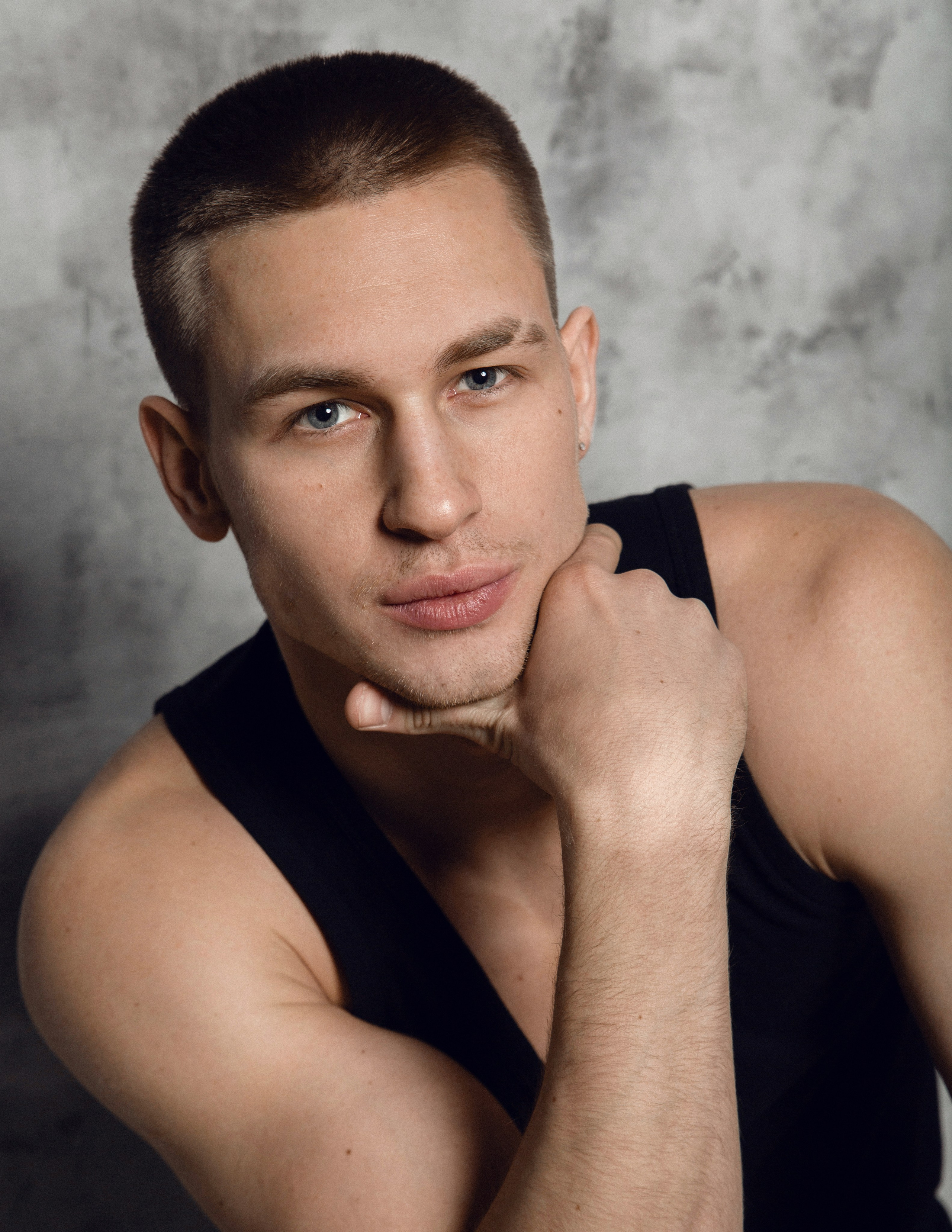 Студия. Мужской фотограф в Москве Диана Мега