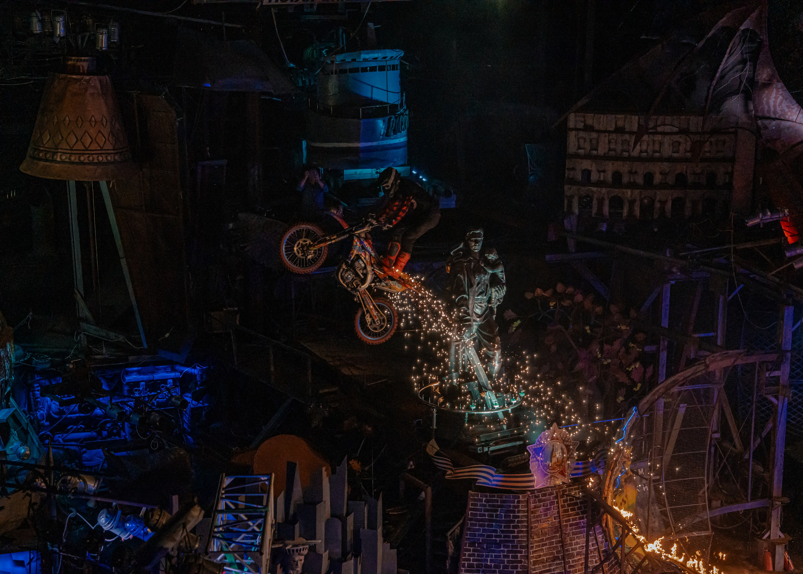 Выпускной Байк Центр «Ночные волки» 11 класс. Крамер Юлиана детский и семейный фотограф