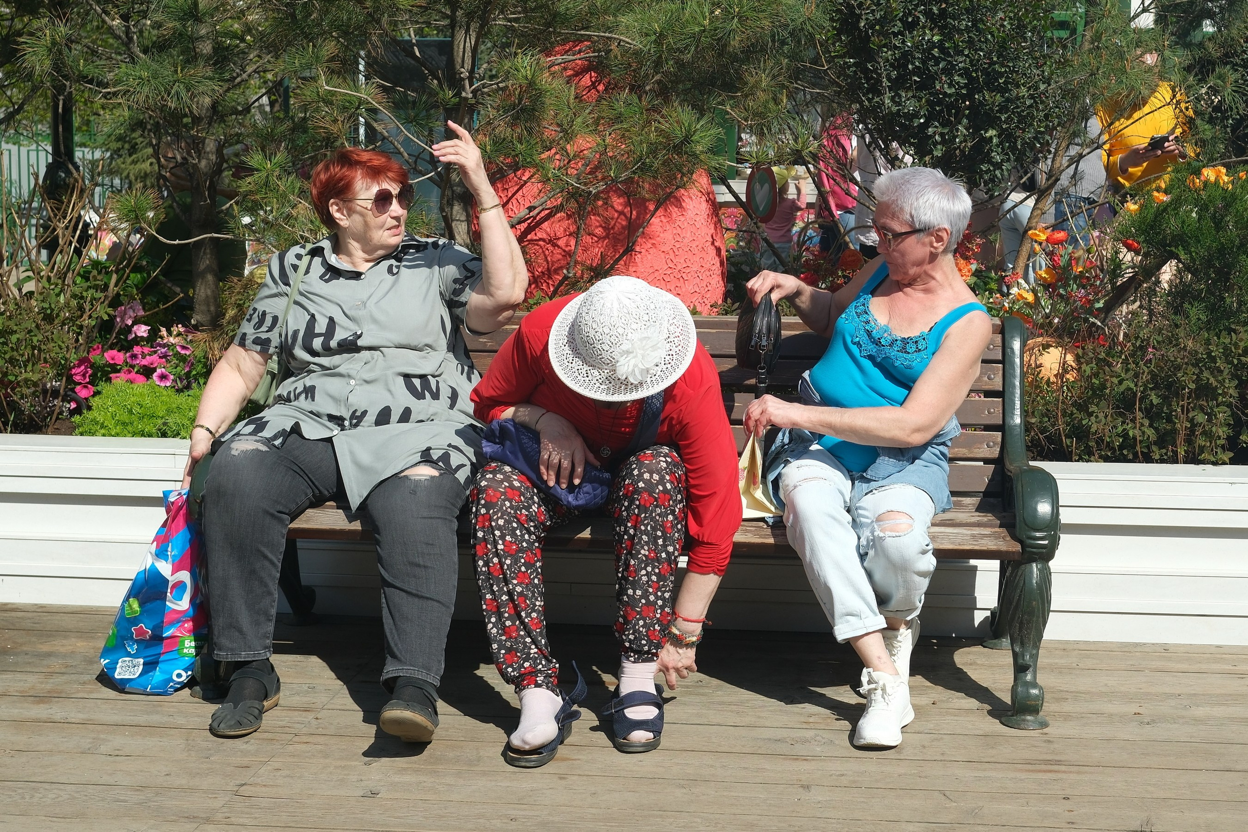 Улица, люди, жизнь…