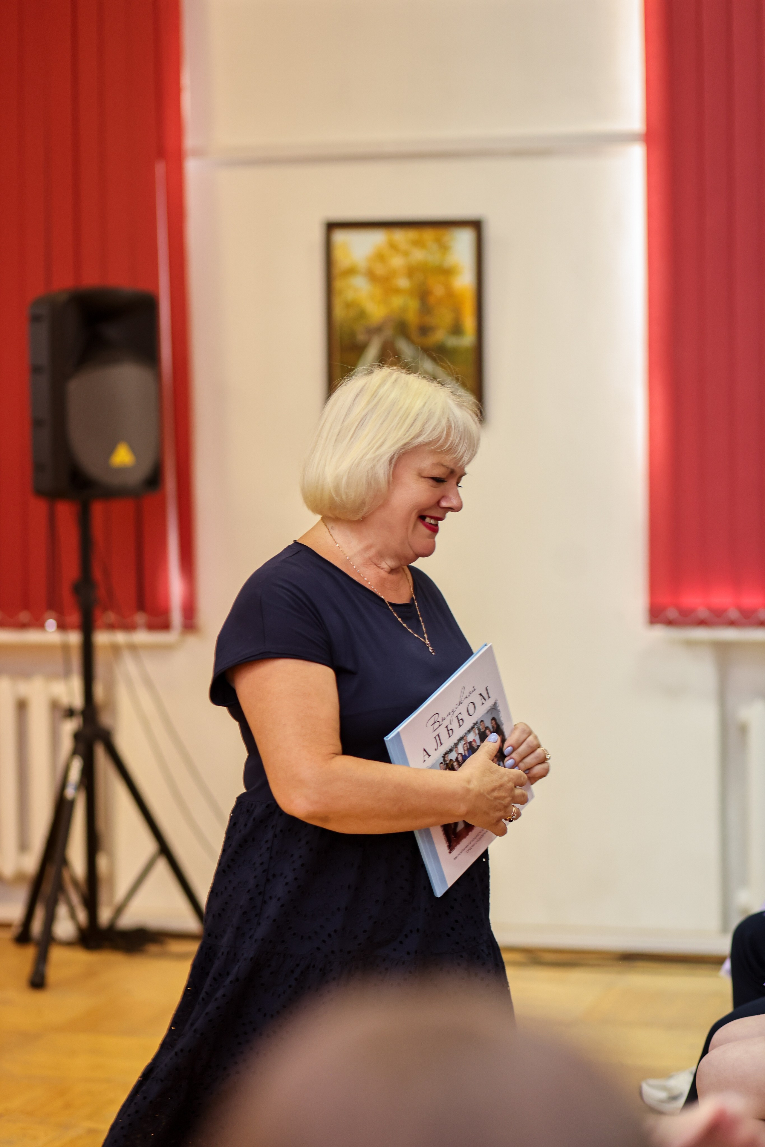 Вручение аттестатов. Школа № 7, выпускники 11 класса 2023 г. Студия выпускных альбомов Остров