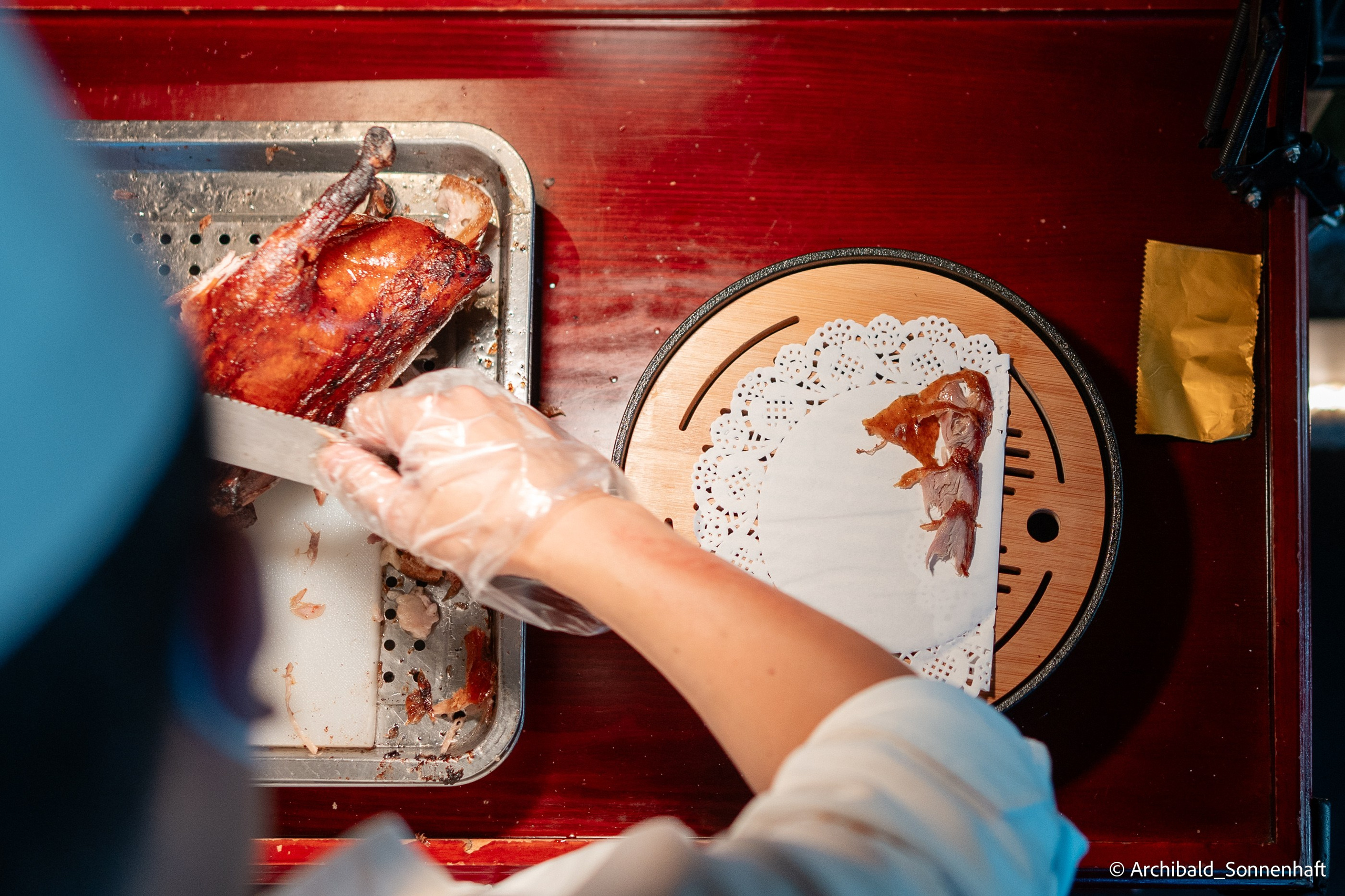 Georgian party. Photographer in Guangzhou, China. Archibald Sonnenhaft