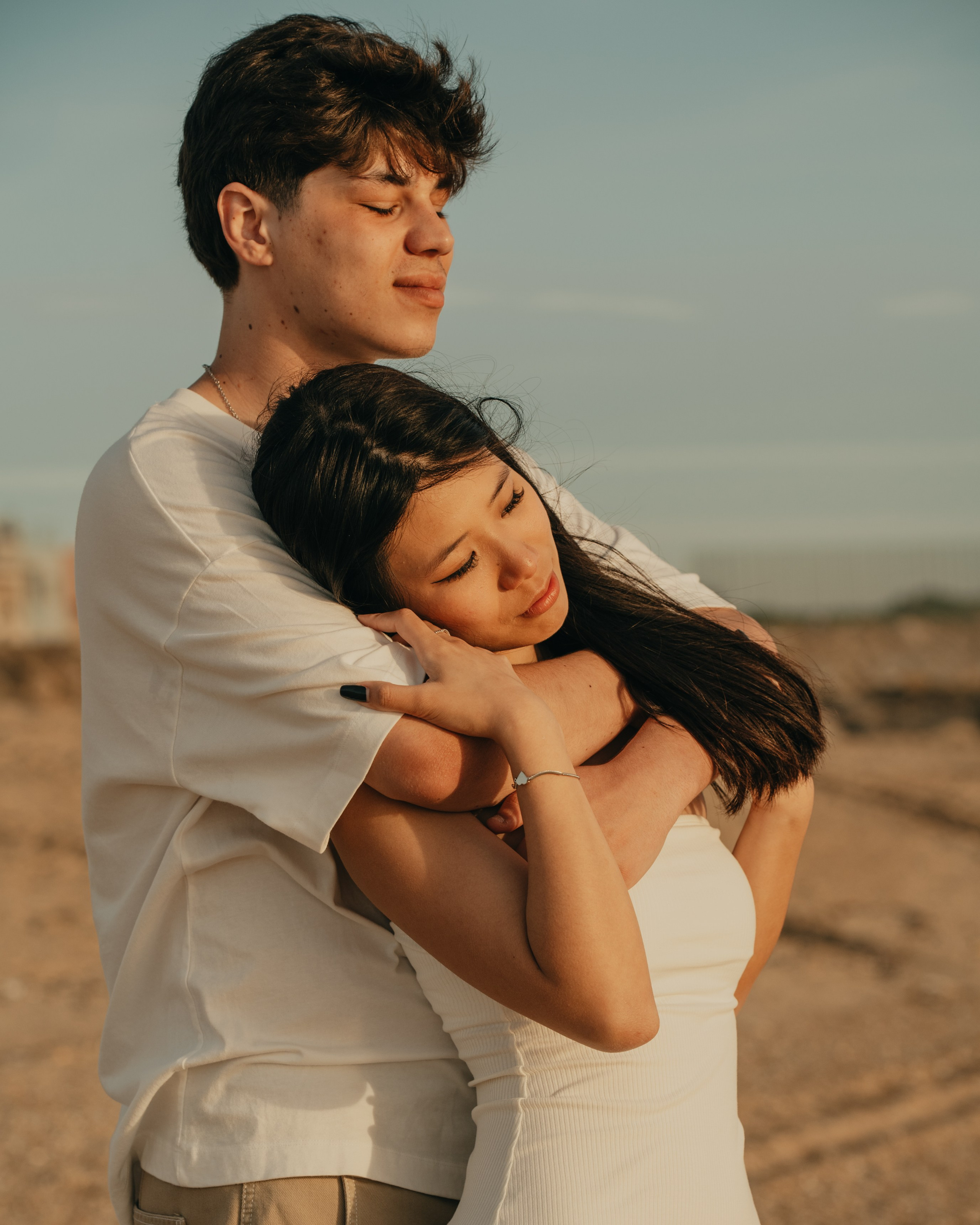 HELENA and PEDRO. Espinho. Anastasiia Antoniuk portrait, family and couple photographer, Portugal