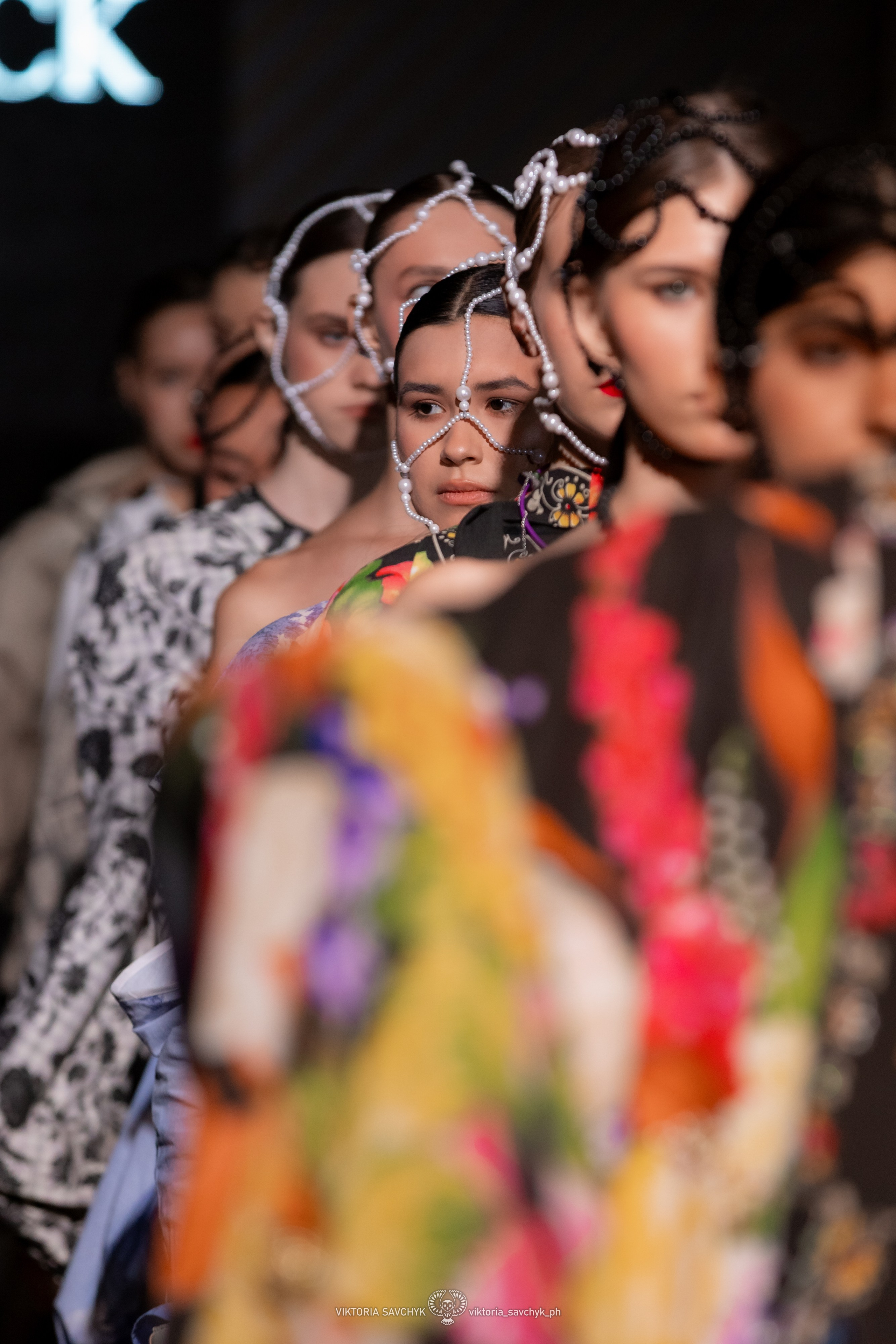 Подиум Rostov Fashion Show 2025. Осень-зима. Фотограф в Ростов-на-Дону Виктория Савчук