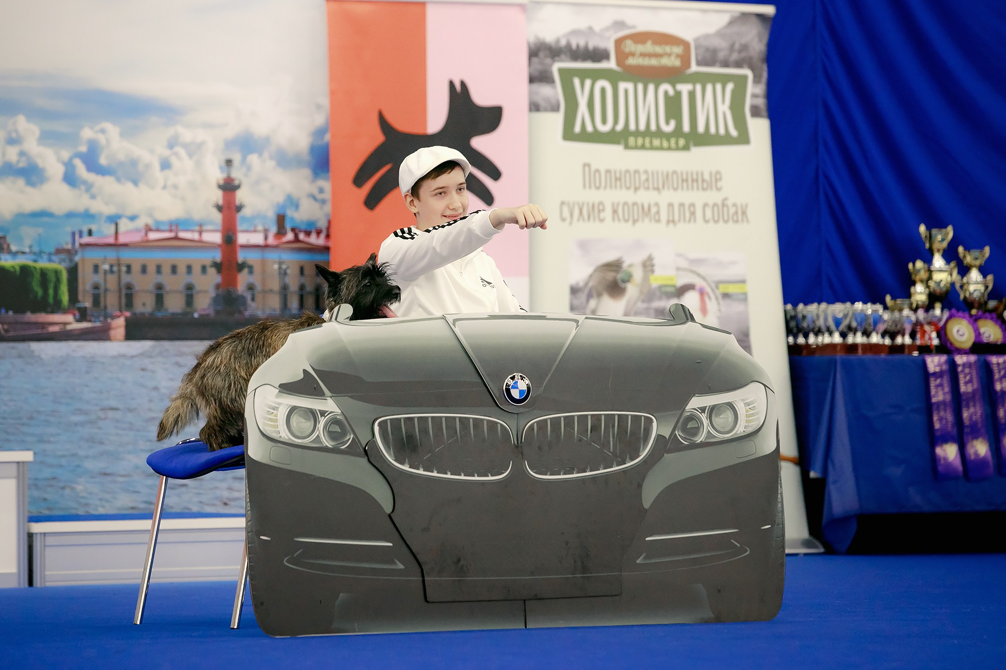 Танцы на выставке «Зоошоу», СПб. Фотограф-анималист Mary Mart — Москва, Питер