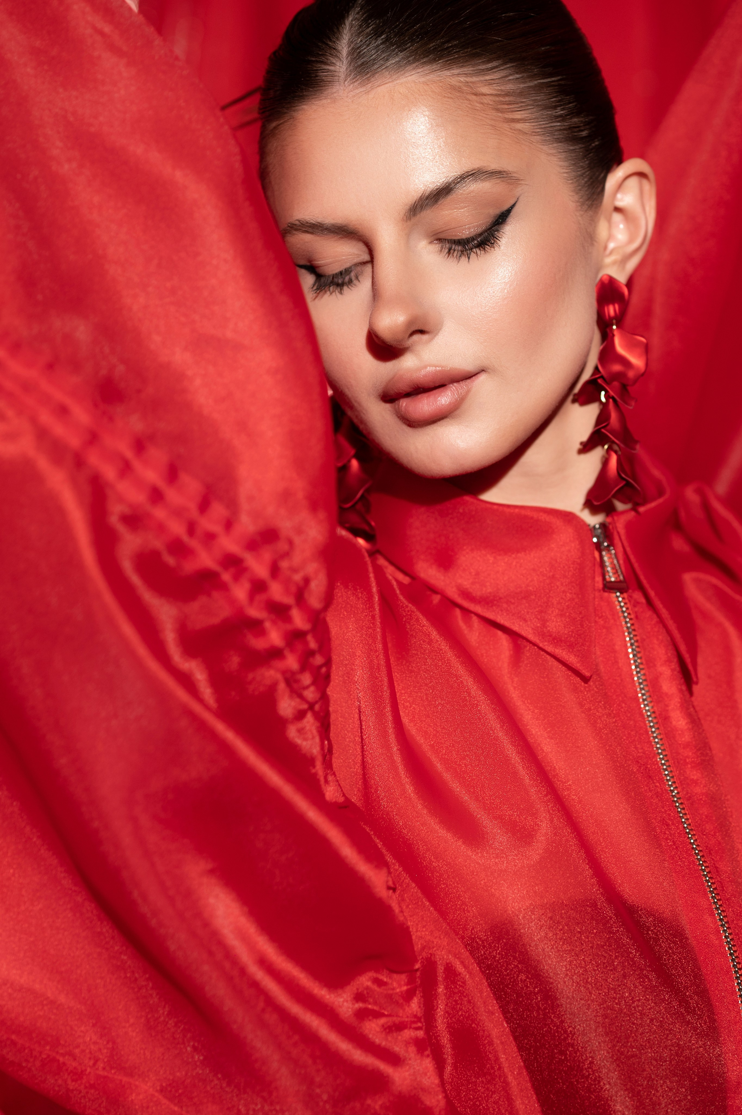 Total red. Контент и бизнес съемка. Первоуральск, Екатеринбург.Наталья Старек