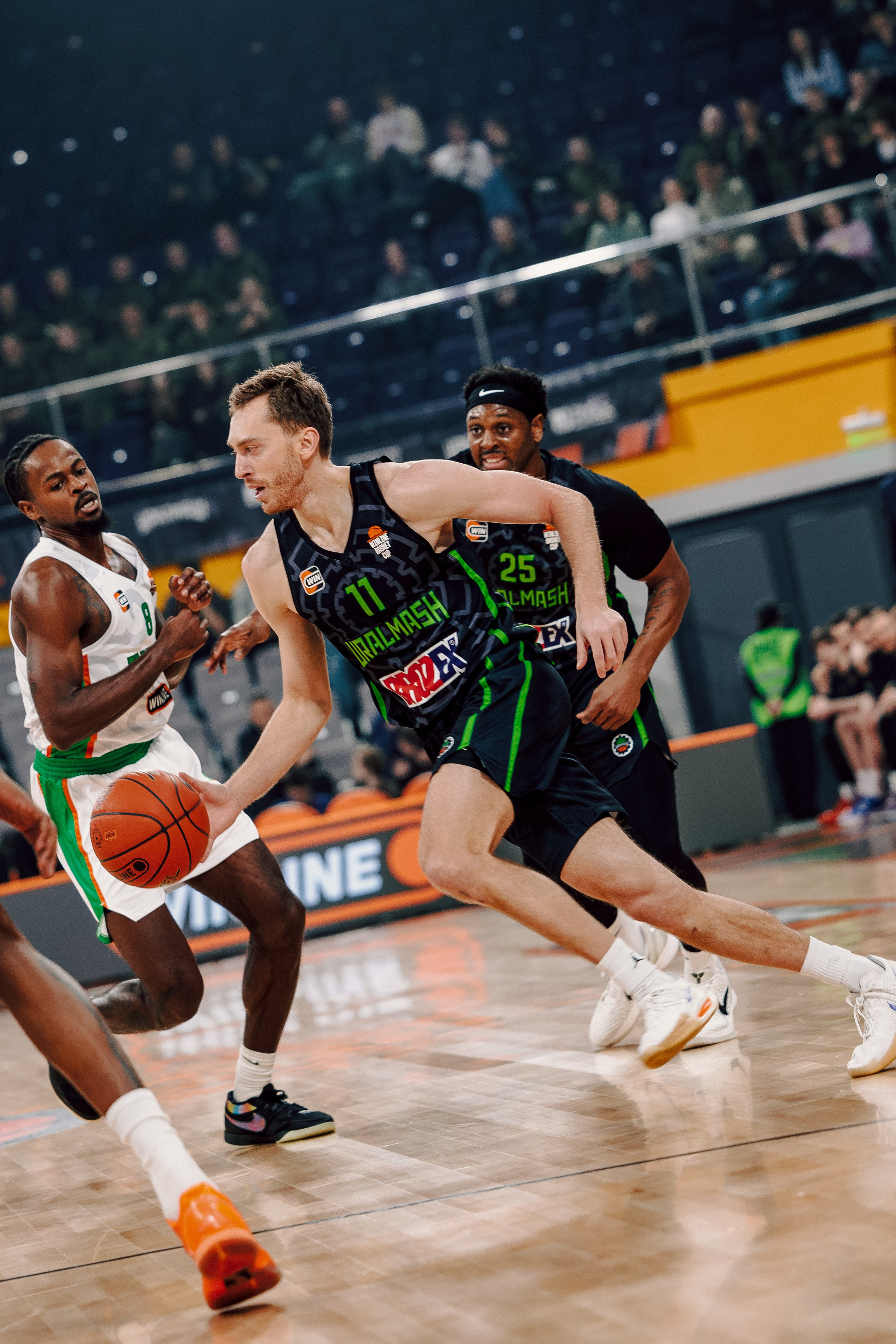 Winline Basket Cup — УРАЛМАШ — УНИКС. Лёшка Варзегов — фотограф