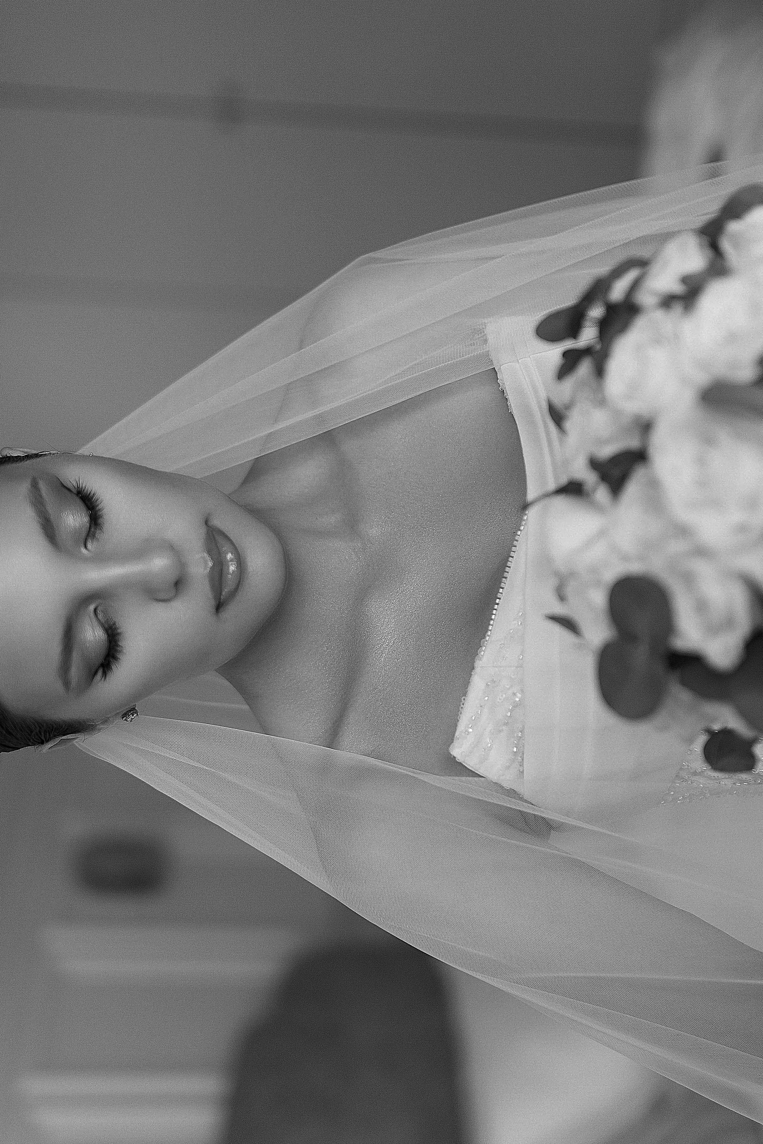 …. Свадебный фотограф в Санкт-Петербурге Александра Чукавина