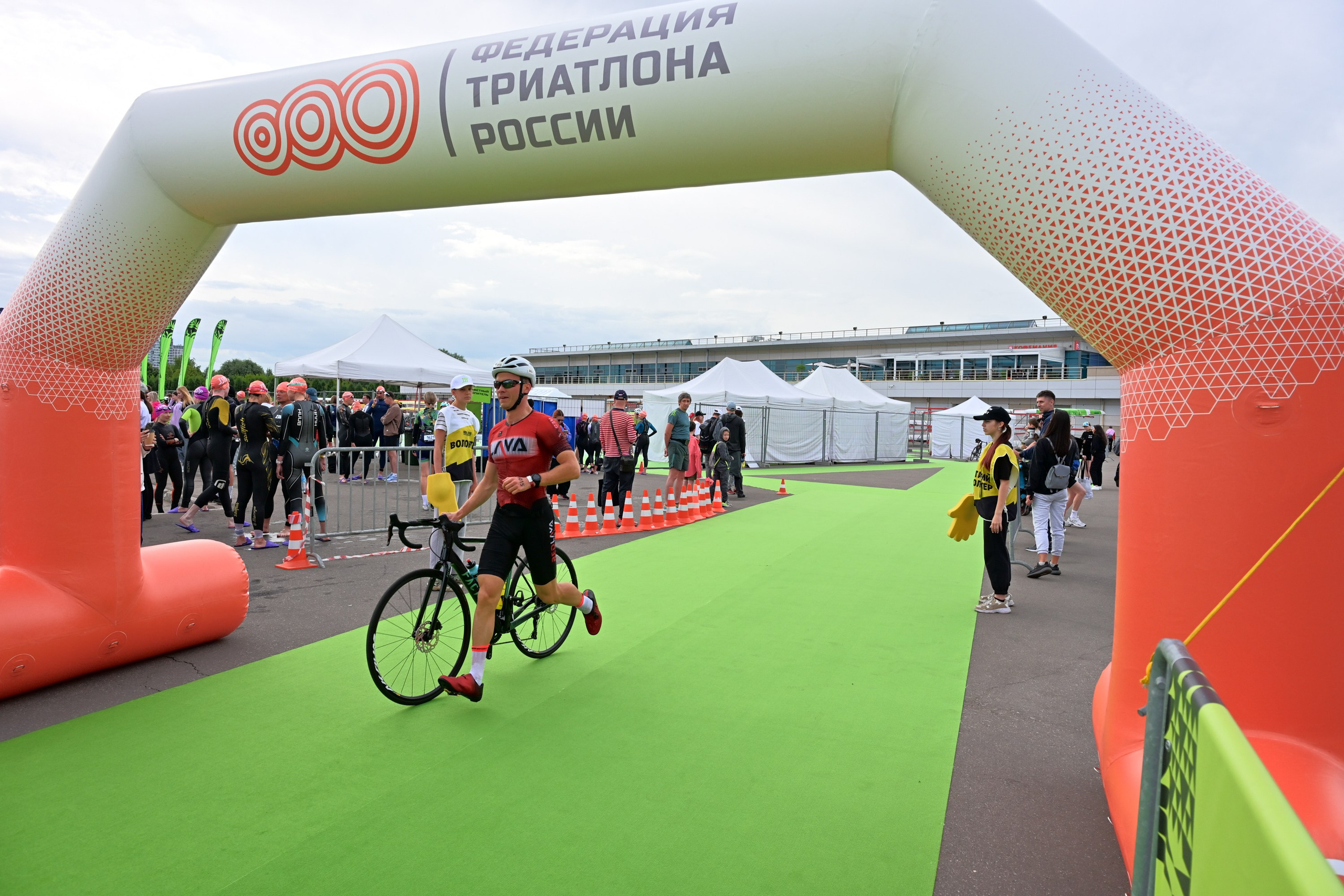 ЛИГА ТРИАТЛОНА & IRONSTAR OLYMPIC 2025. Фотограф Киселев Егор