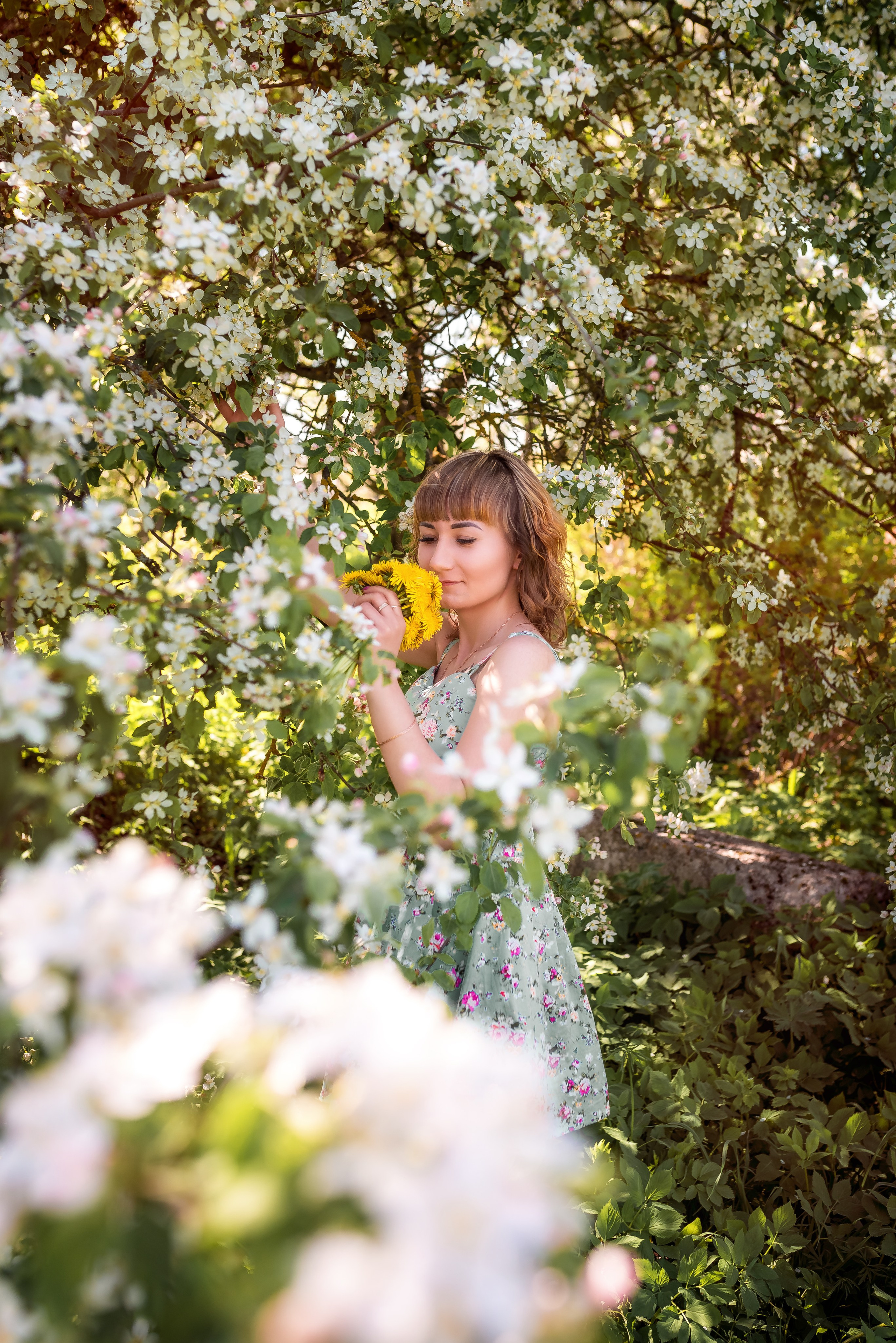 Сирень и ванна в садах. Женский фотограф Крещение Венчание Москва Брянск