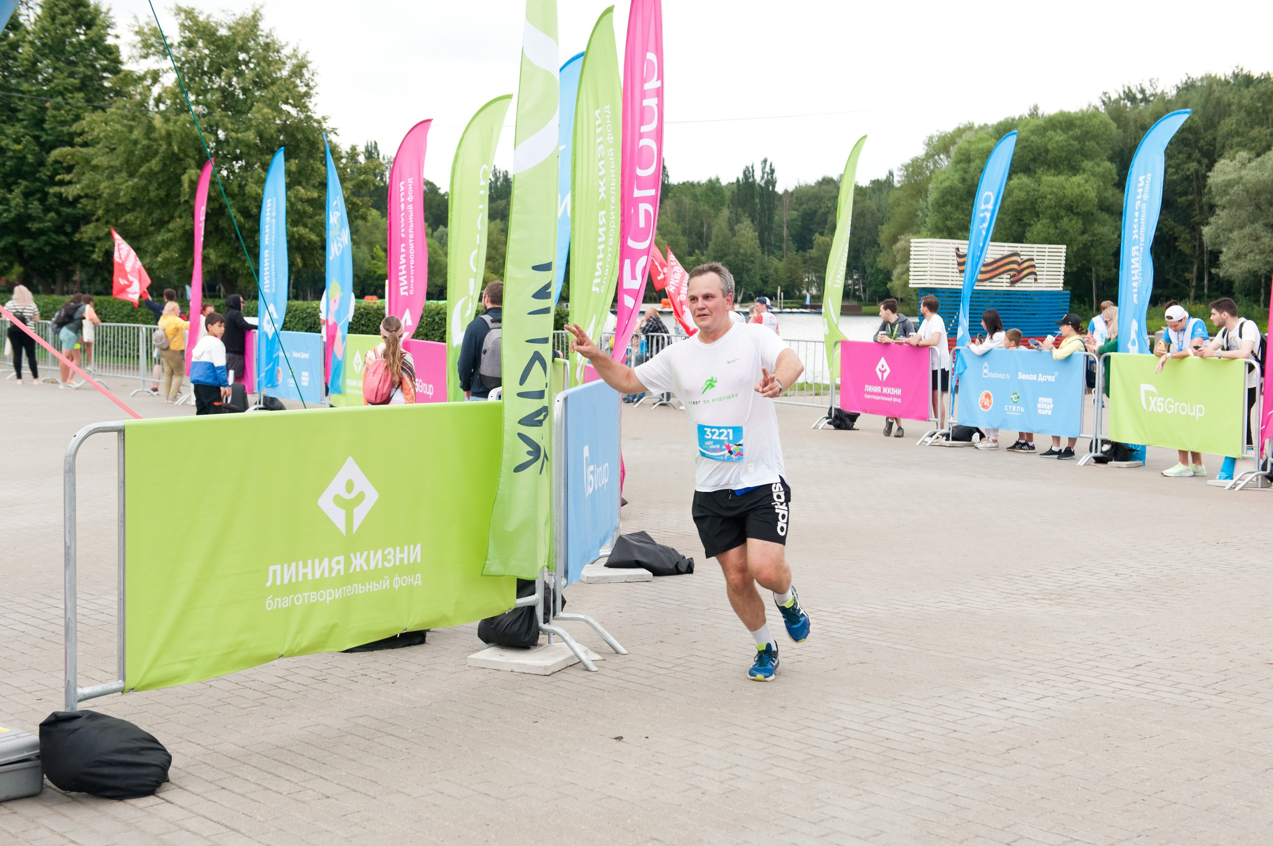 Корпоративное. Забег X5 Retail Group. Репортажный фотограф и видеограф Слава Думчев. Тимбилдинги, отчетники, корпоративы