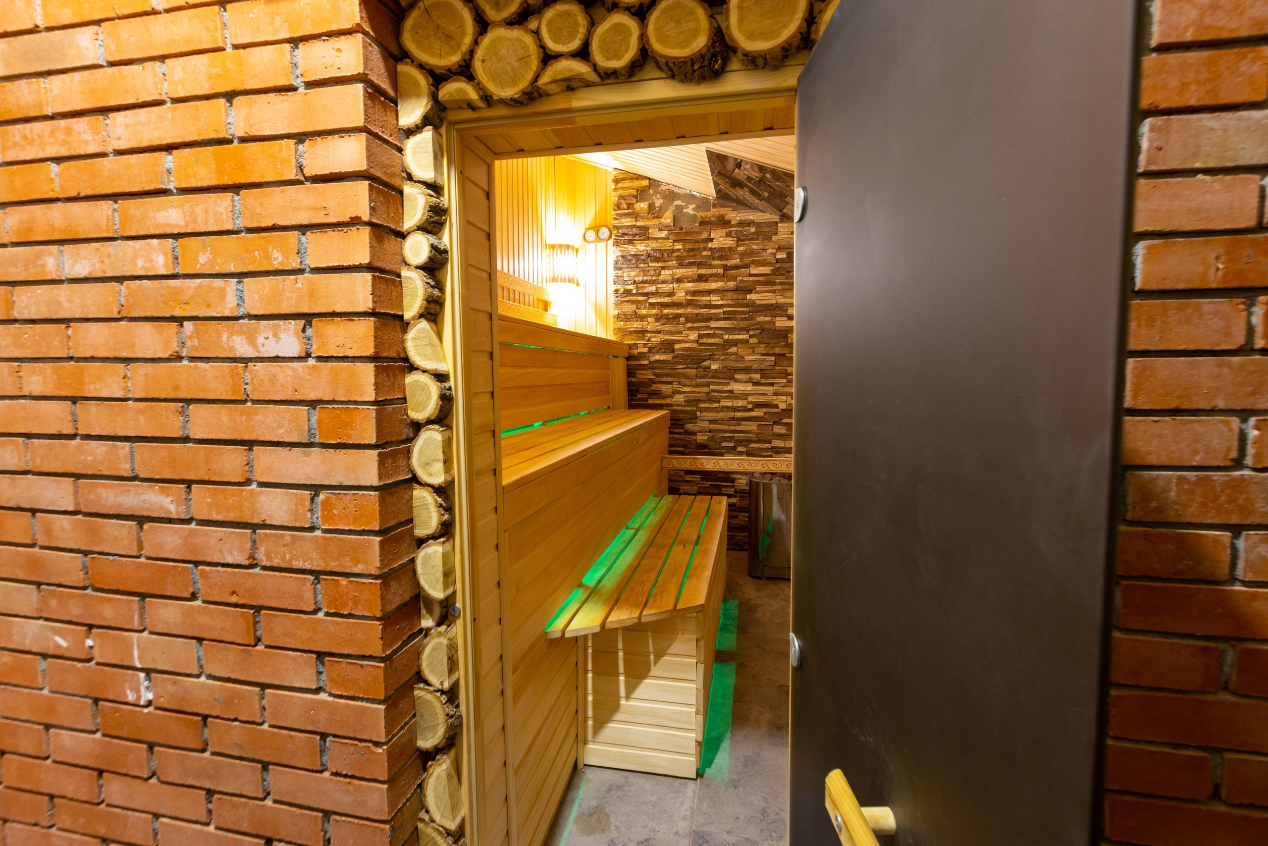 Большая Тросна вечером и новый бассейный комплекс. Фотограф в Туле Крупский АнДРей. Фотостудия «КАДР71» в Туле