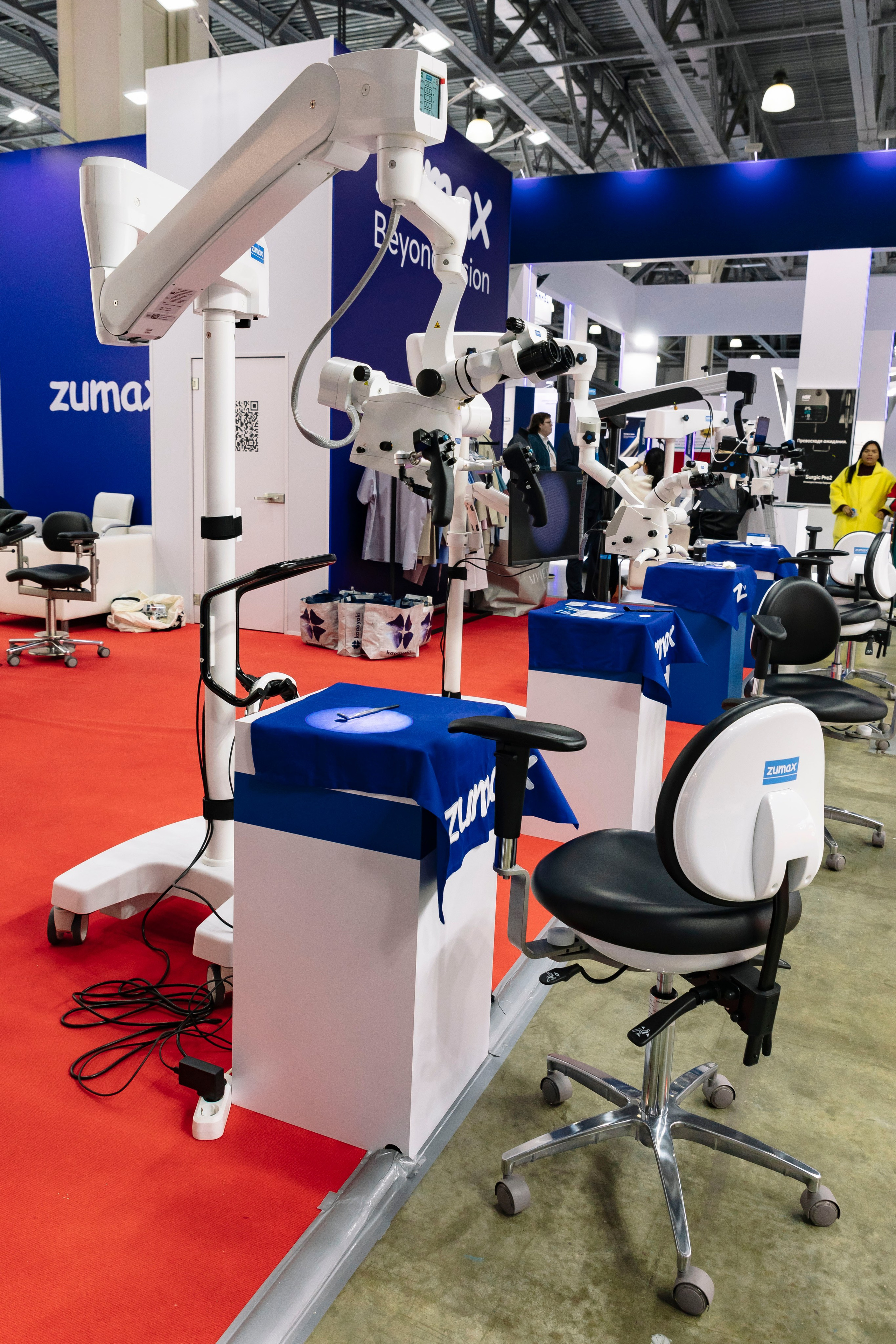 Стоматологическая выставка Dental Salon 2026. Профессиональный фотограф в Москве | Заказать фотосессию и съемку