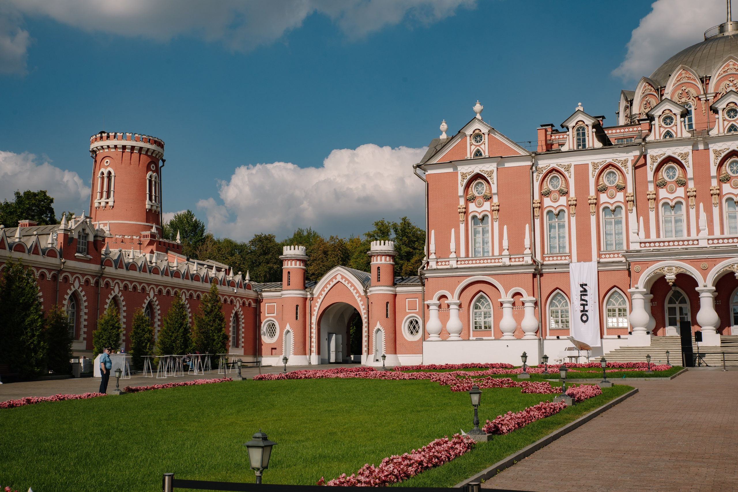 AESTHETIC ONLY в Петровском путевом дворце. Фотограф в Москве Яна Полосина