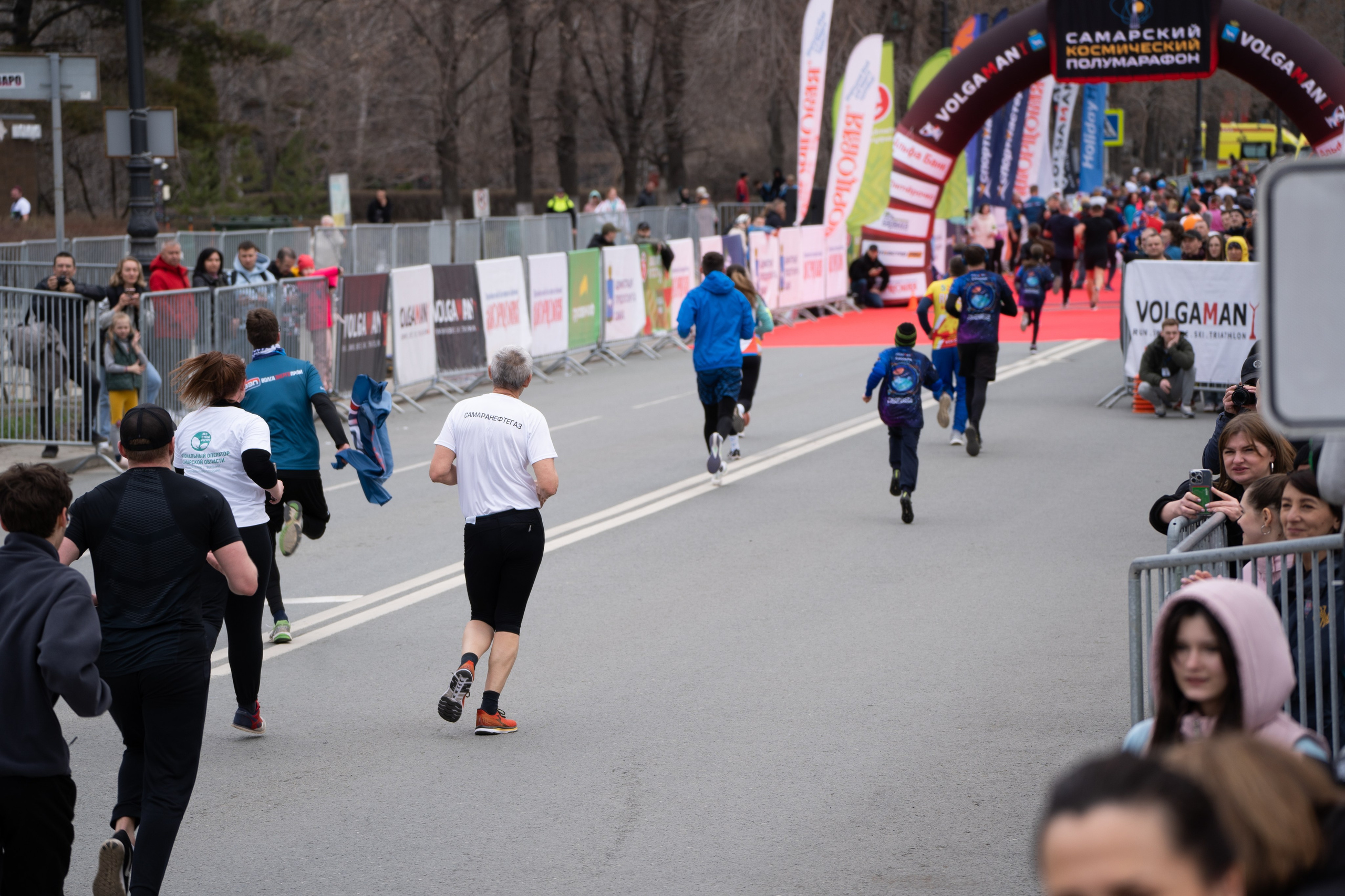 Самарский Космический Полумарафон 2024. Фотограф в Самаре Иван Булатов