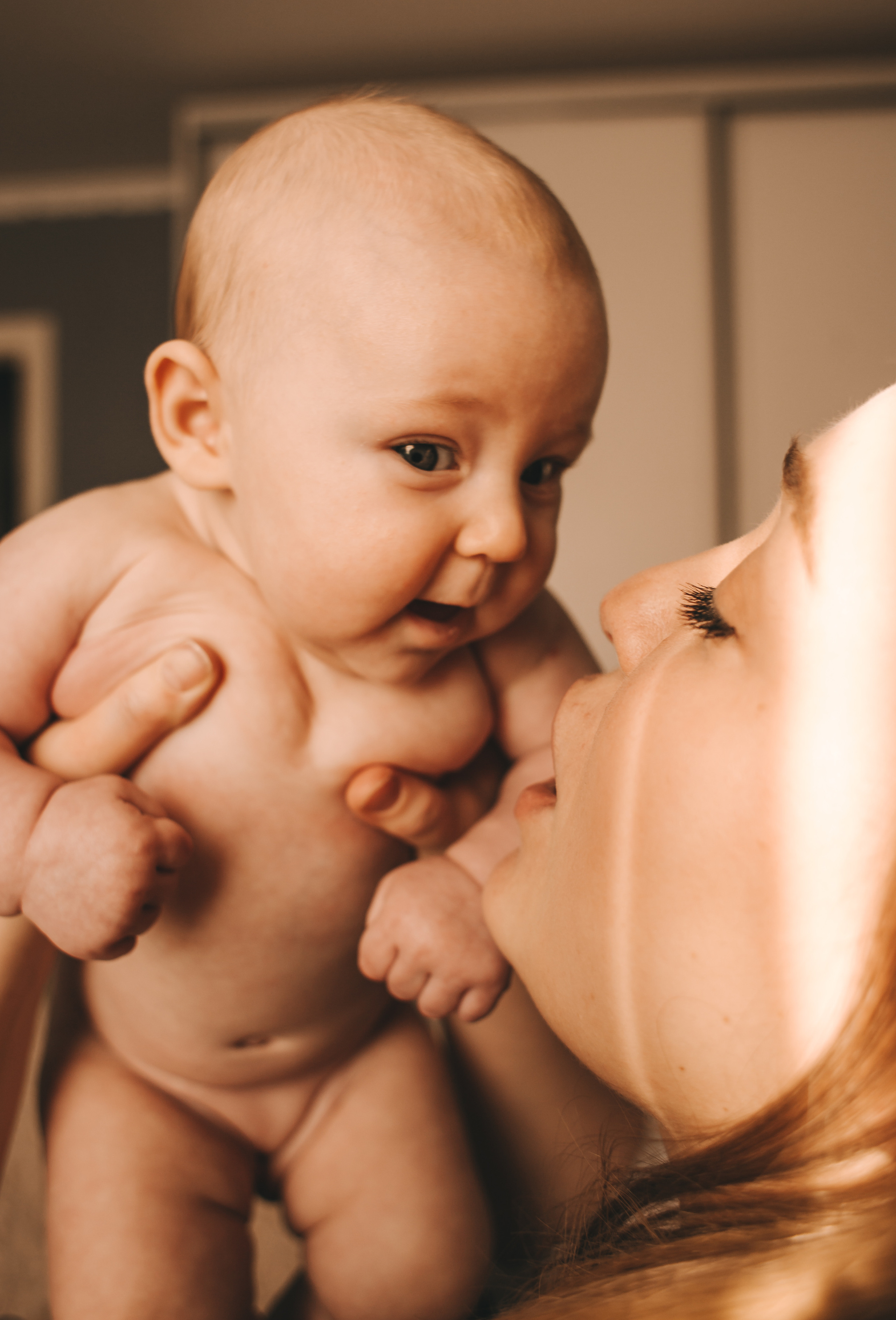 Аня и Антон с малышкой Полиной. Репортажный фотограф в Тюмени Татьяна Мужева
