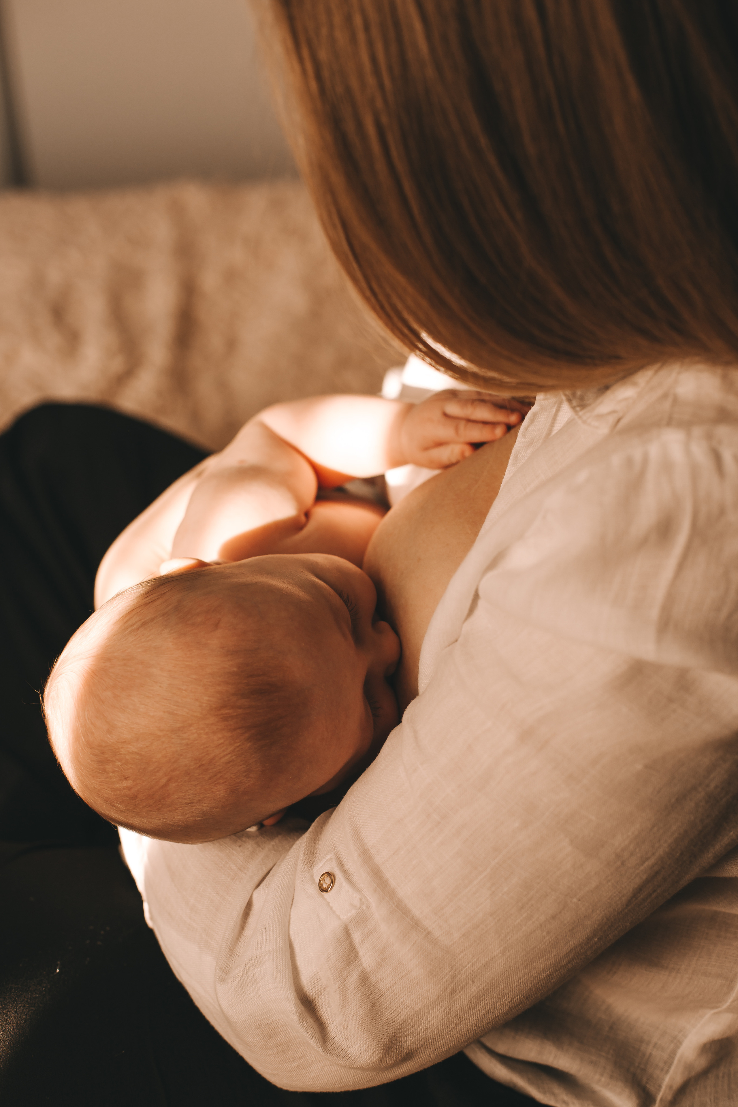 Аня и Антон с малышкой Полиной. Репортажный фотограф в Тюмени Татьяна Мужева