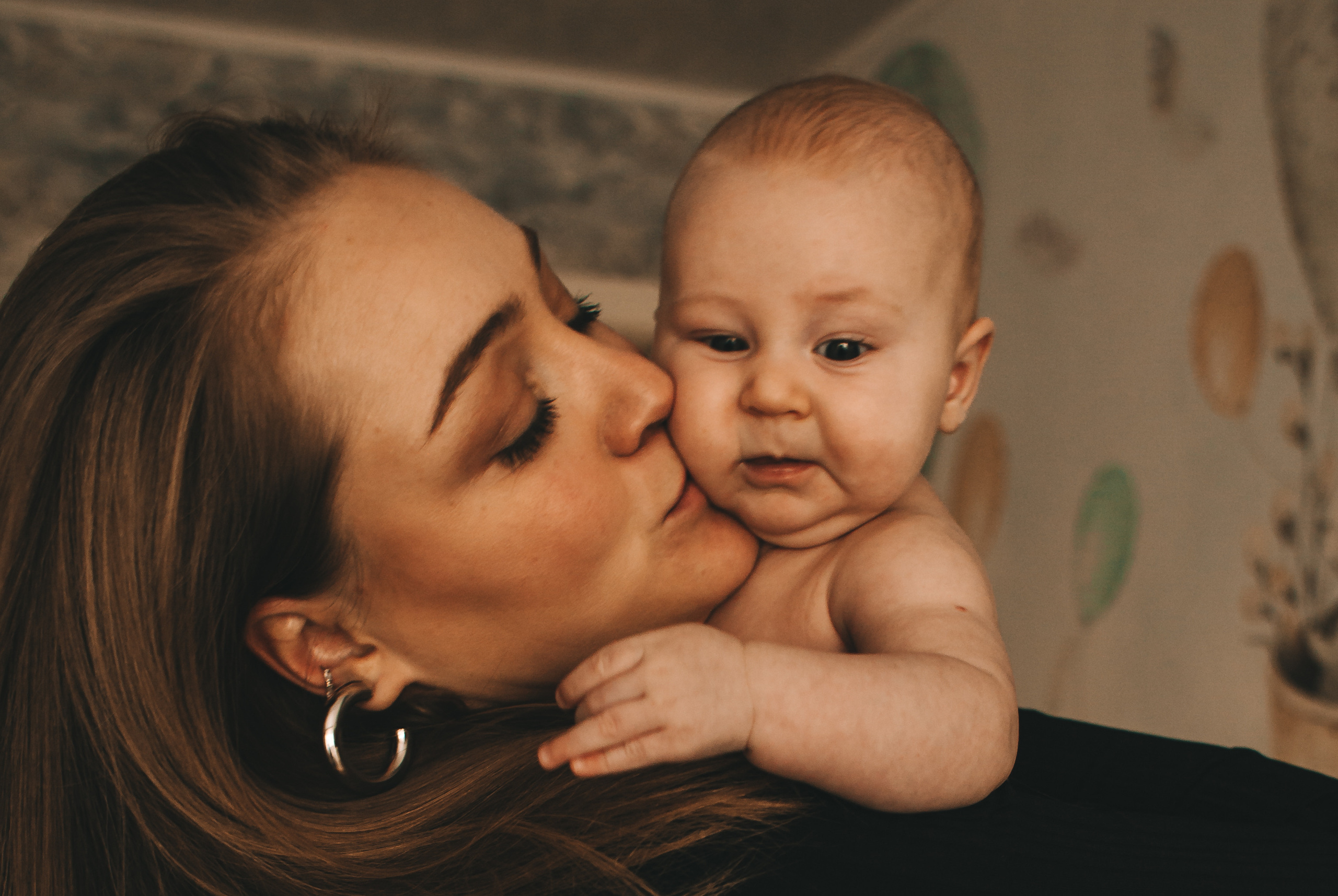 Аня и Антон с малышкой Полиной. Репортажный фотограф в Тюмени Татьяна Мужева